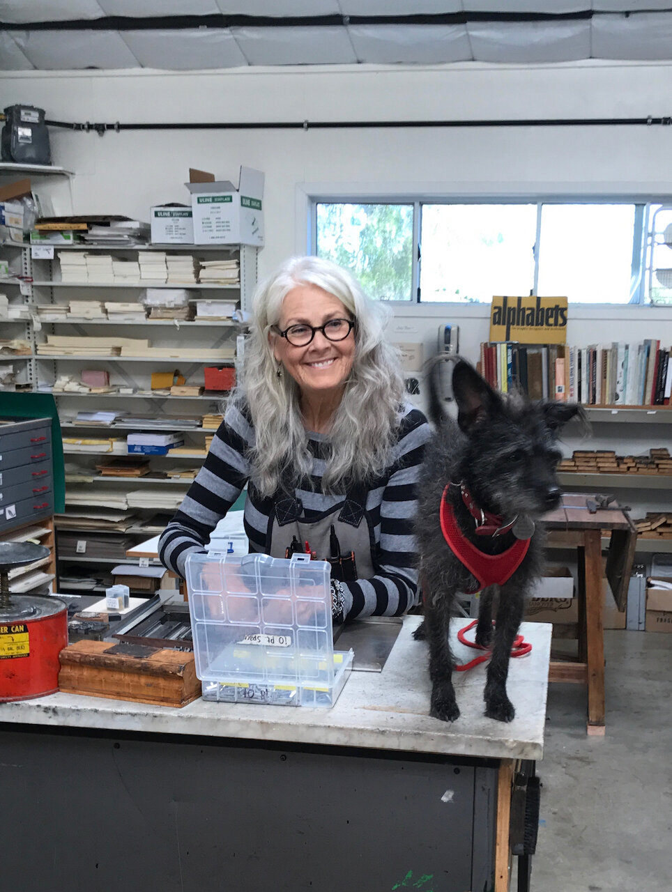 Lyn Dillin & printshop vacuum cleaner Guppy