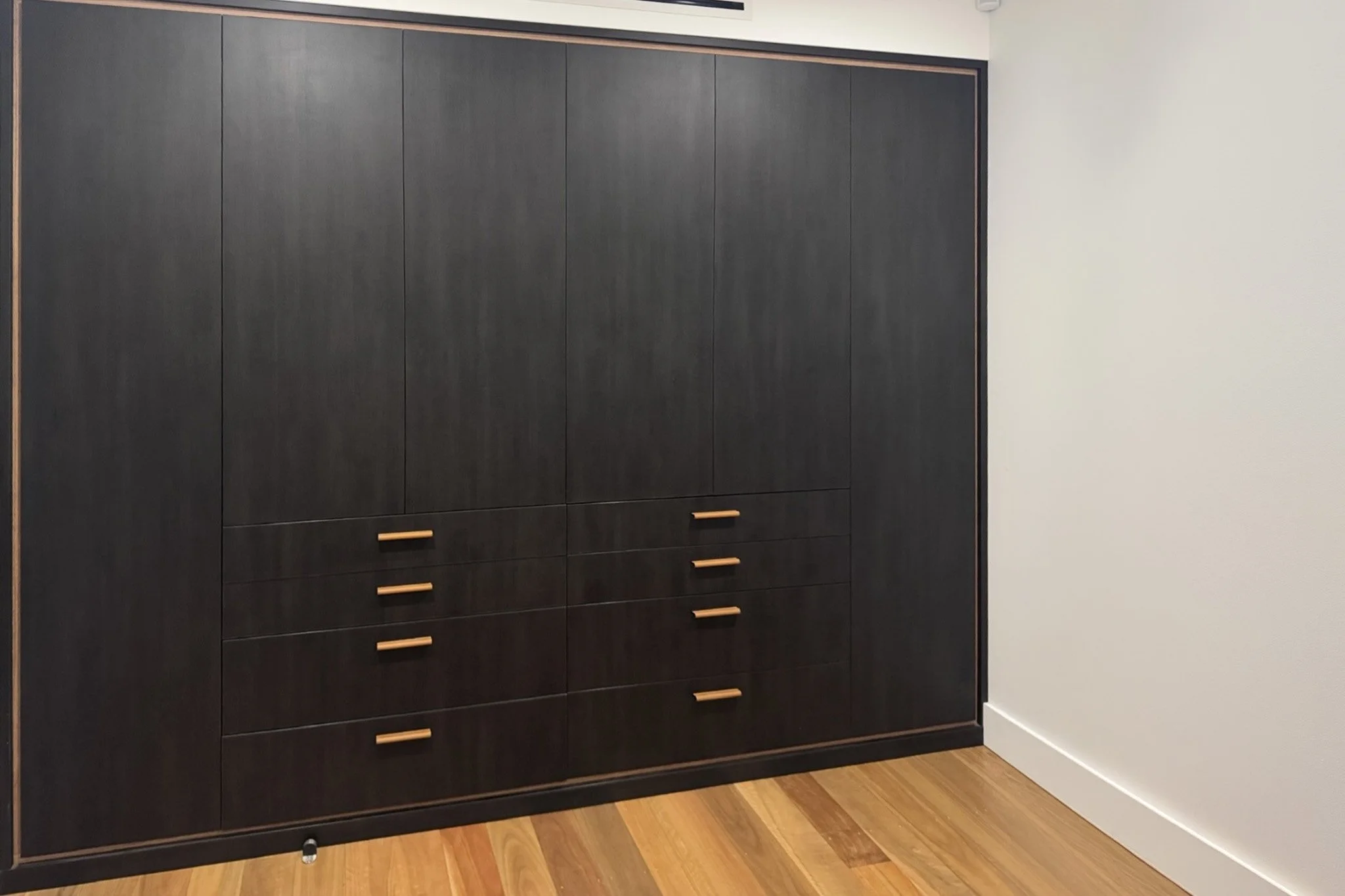 MattMichelDesign_BuiltinWardrobes_EastLindfield_3273.jpg