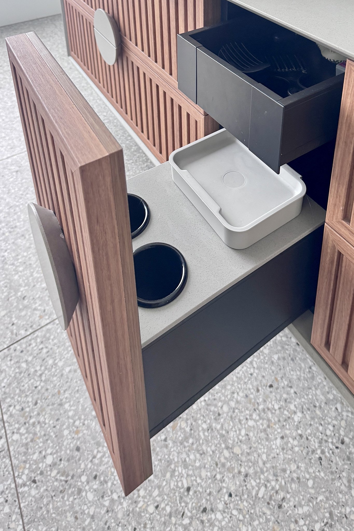 MattMichelDesign_Bathrooms_HairDryerDrawer_EastLindfield_3289.jpg