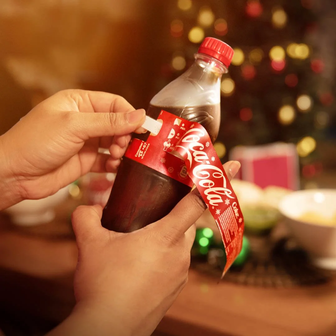 02_PULL_Coca-Cola_Xmas2022_1080x1080.jpg