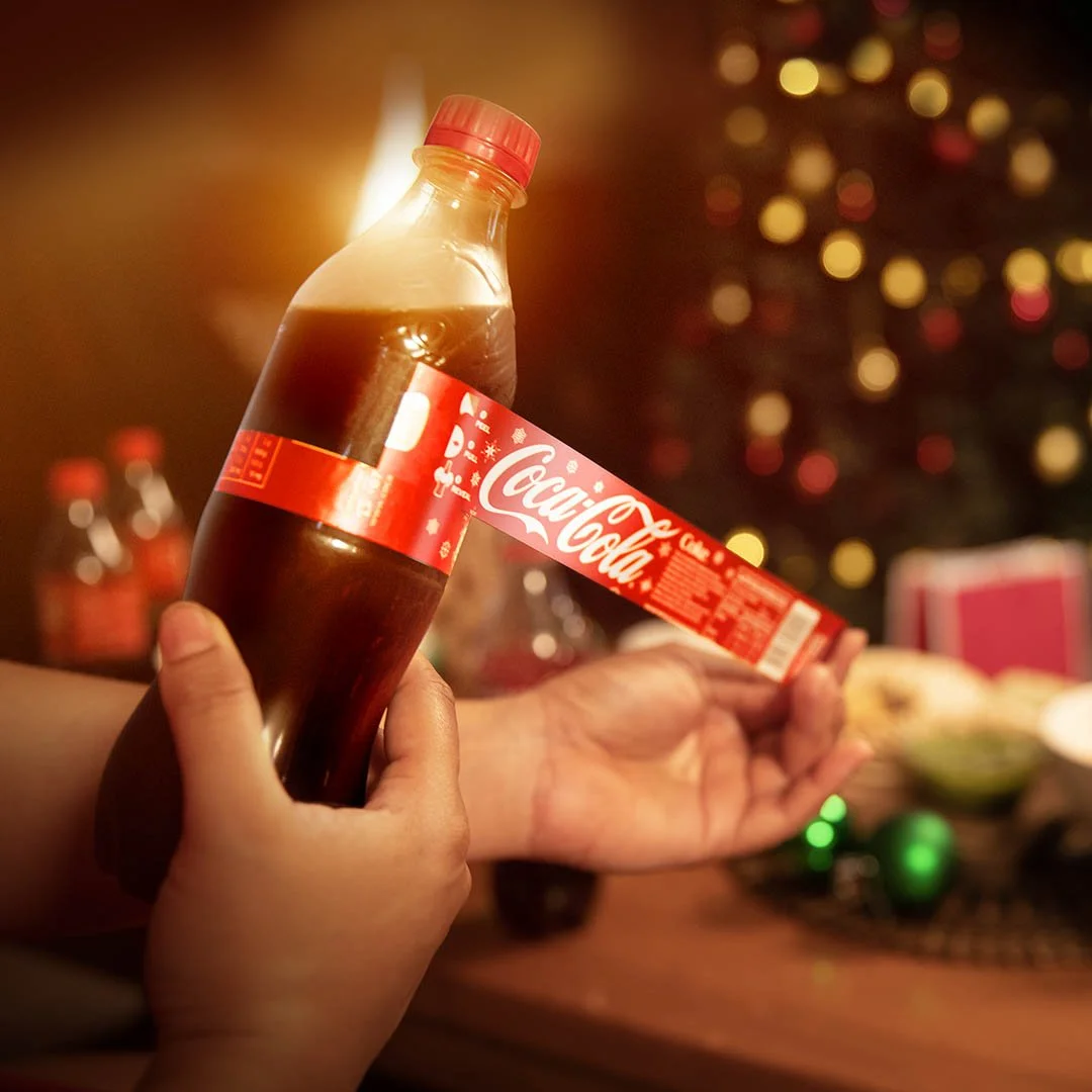 01_PEEL_Coca-Cola_Xmas2022_1080x1080 copy.jpg