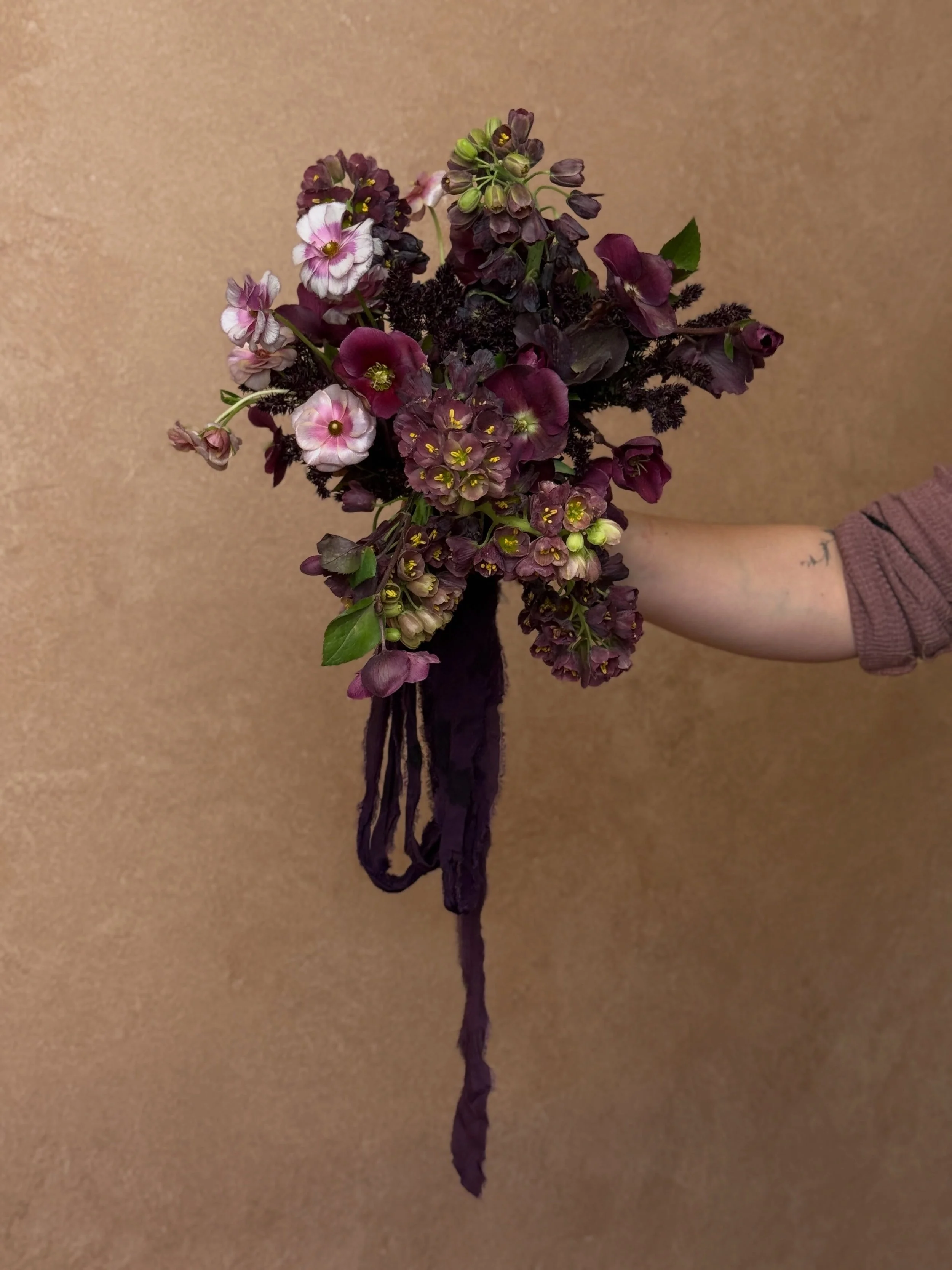 Moody Blooms x spring edition

Featuring a bouquet of chocolate raspberry tones designed using spring flowers and hand tied with silk ribbon

thank you (love you) spring ✨ you were so good to me this year ✨