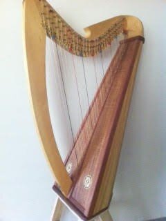 Forrestworks lap harp.jpg