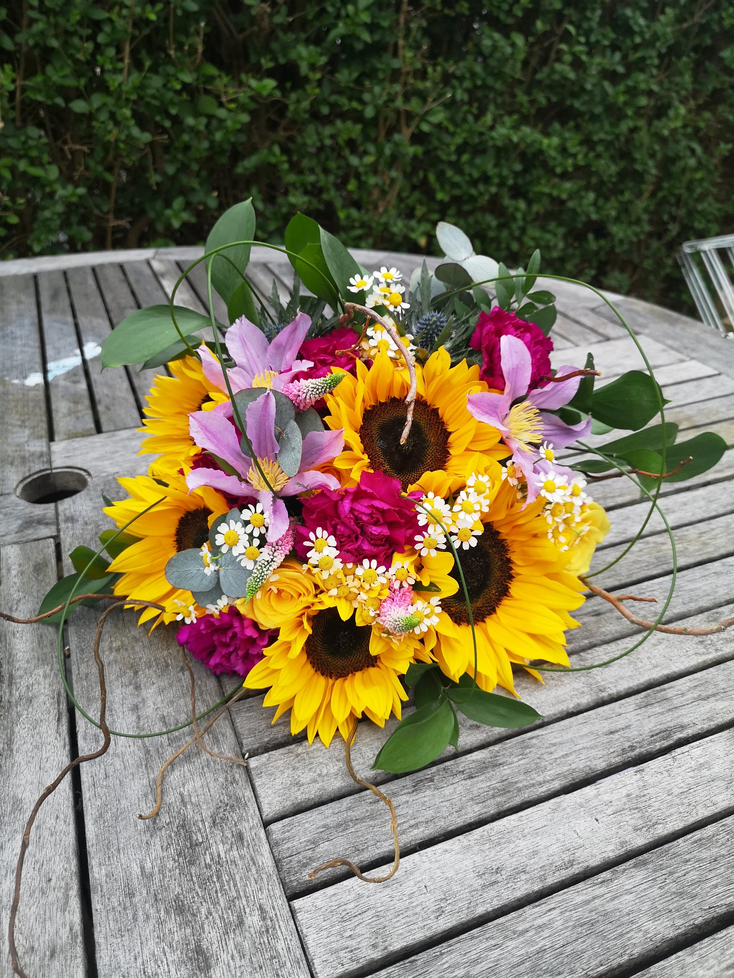 vibrant sunflower wedding bouquet