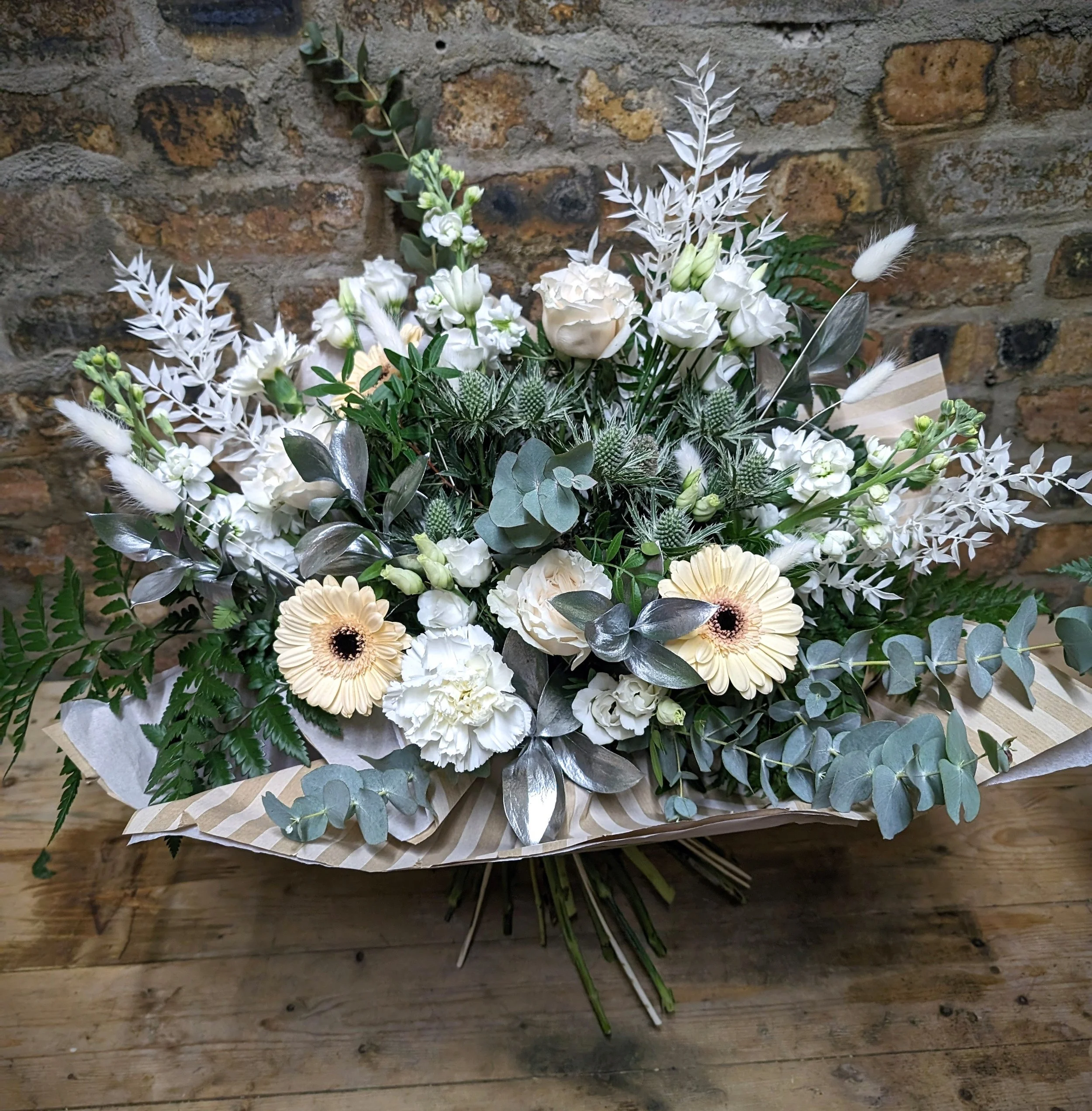 white and cream bouquet