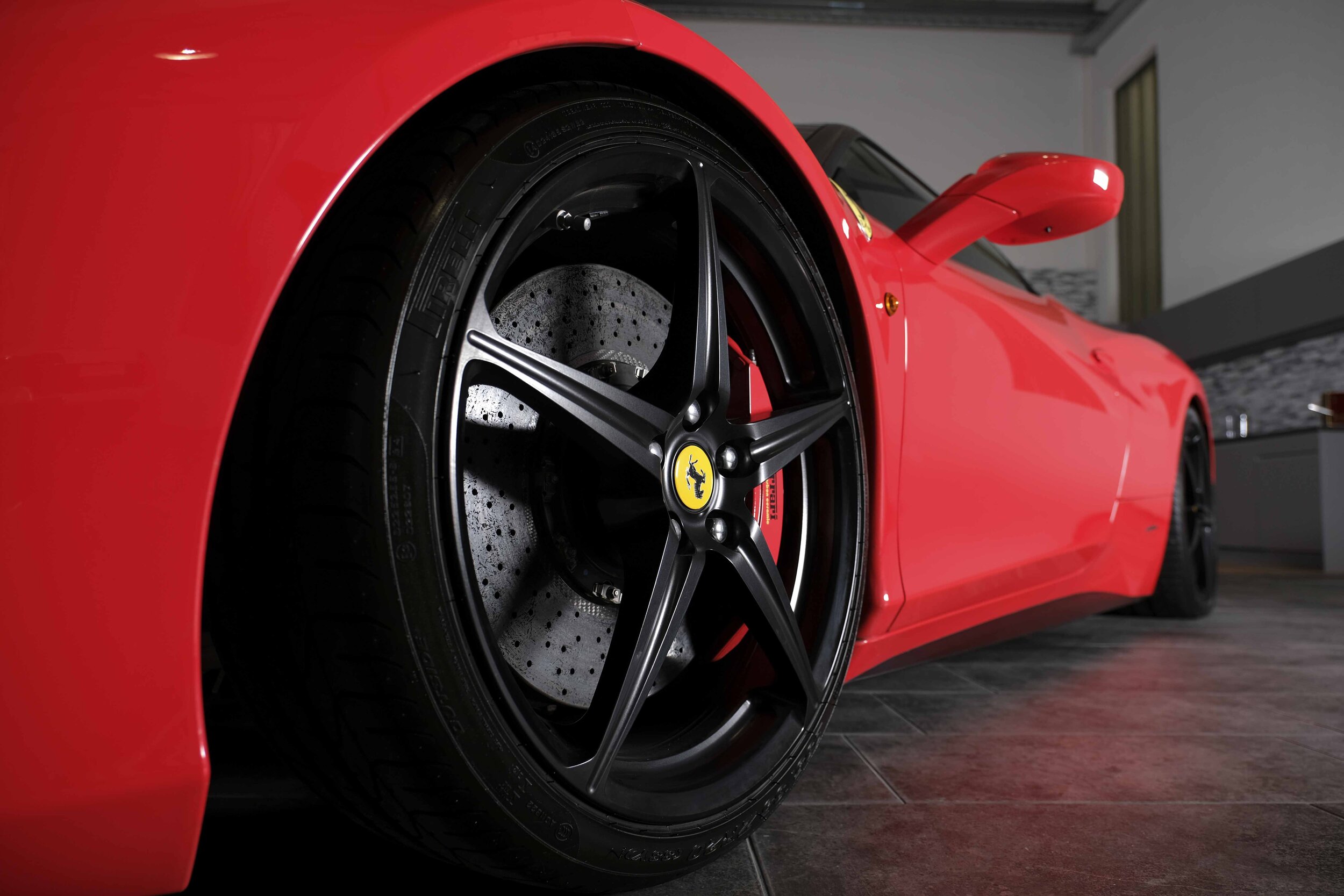 Ferrari_458_Italia_1.jpg