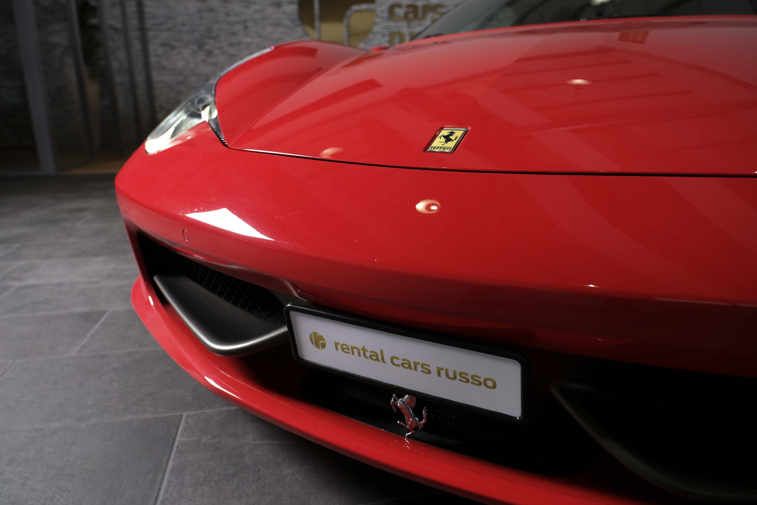 Ferrari_458_Italia_3.jpg