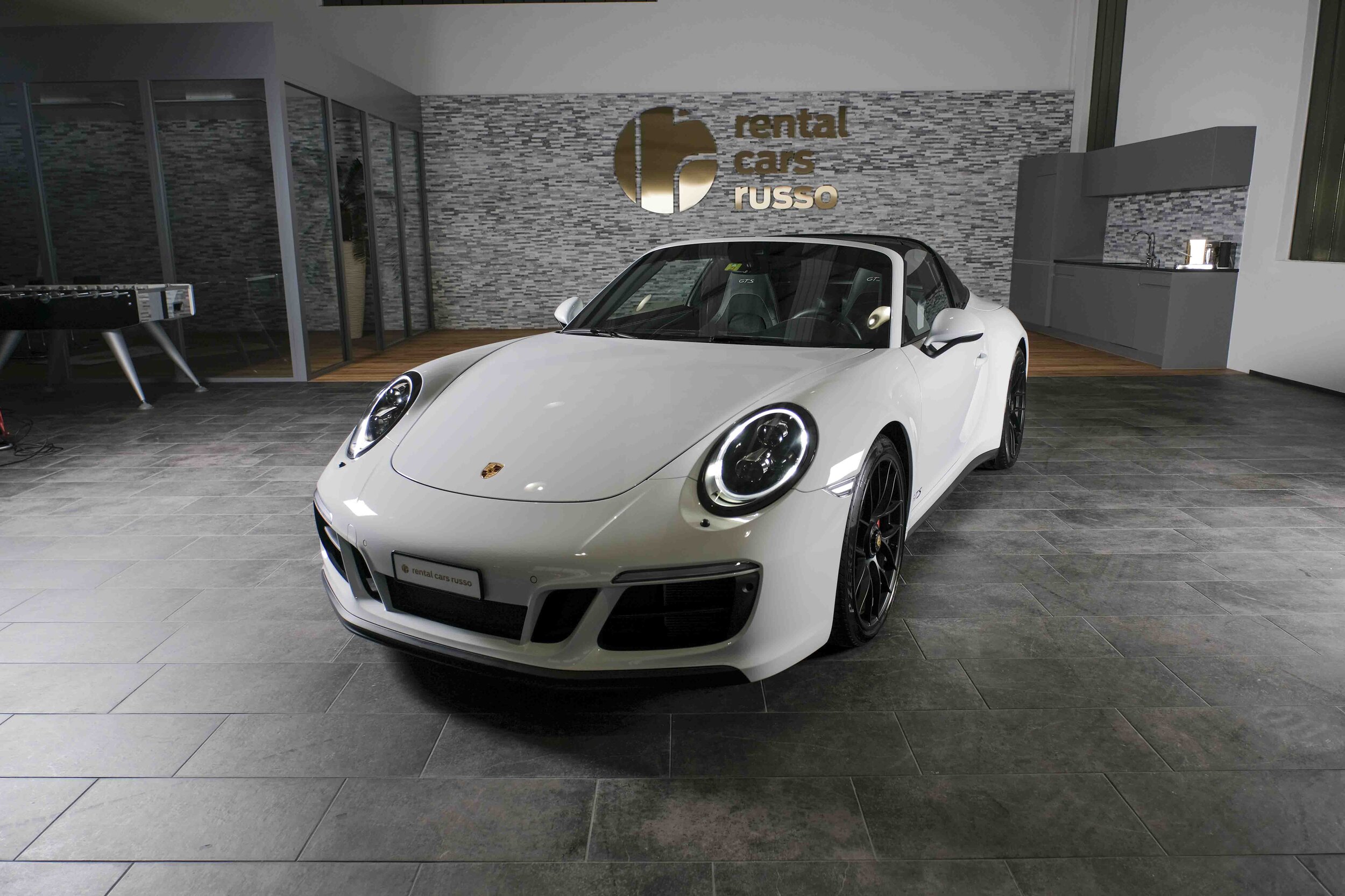 Porsche_911_Targa.jpg