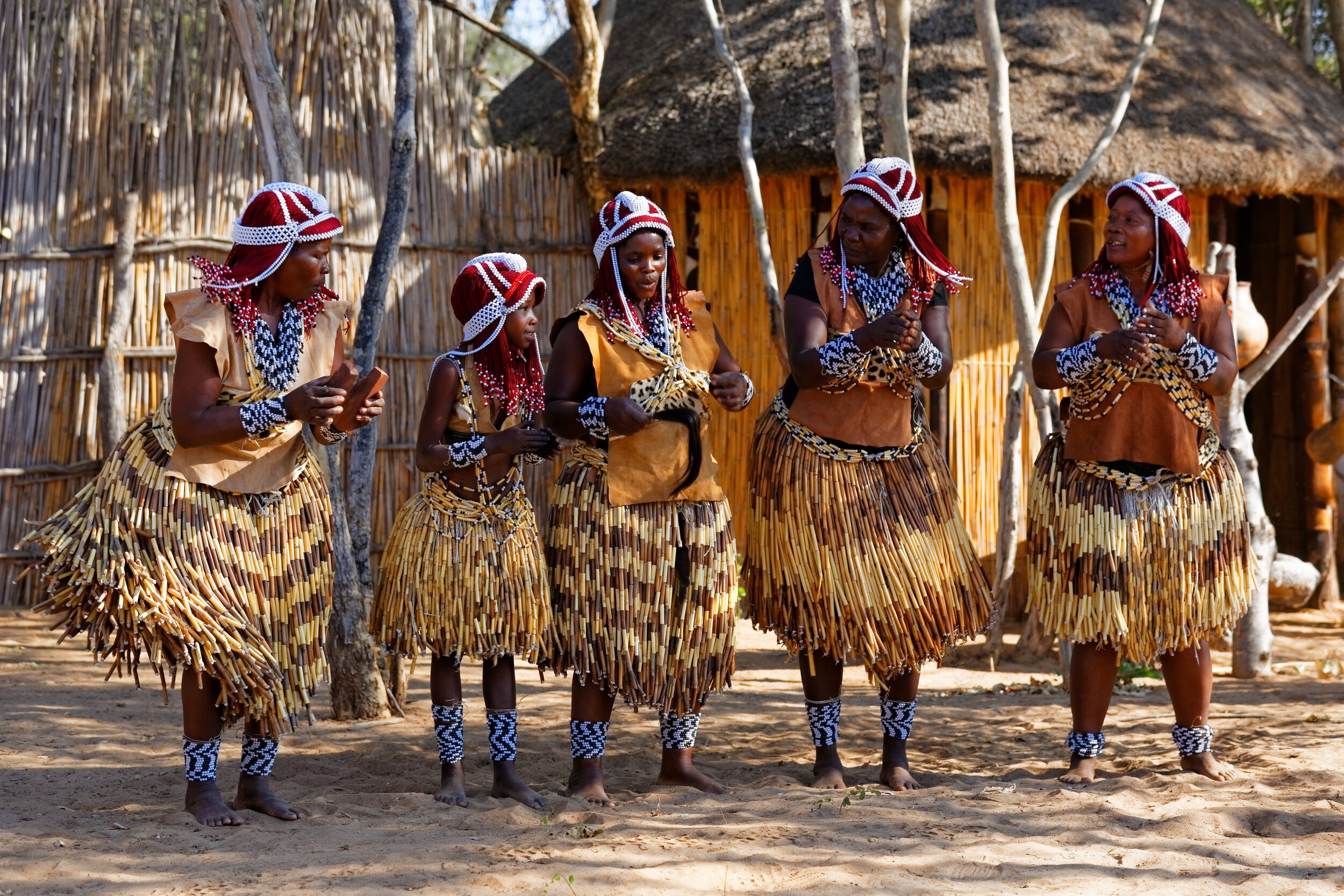 Крупные народы африки. Овамбо Намибия. Племя овамбо. Намибия жители. Намибия население.