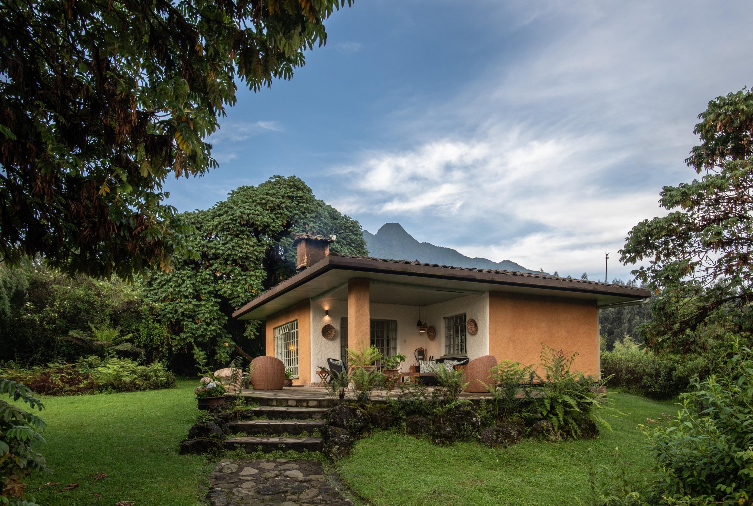 a cottage at Sabyinyo Lodge