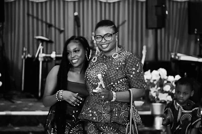 Queen Drie receiving award of BEST FEMALE ACT at Chicago Ankarafest 2021.