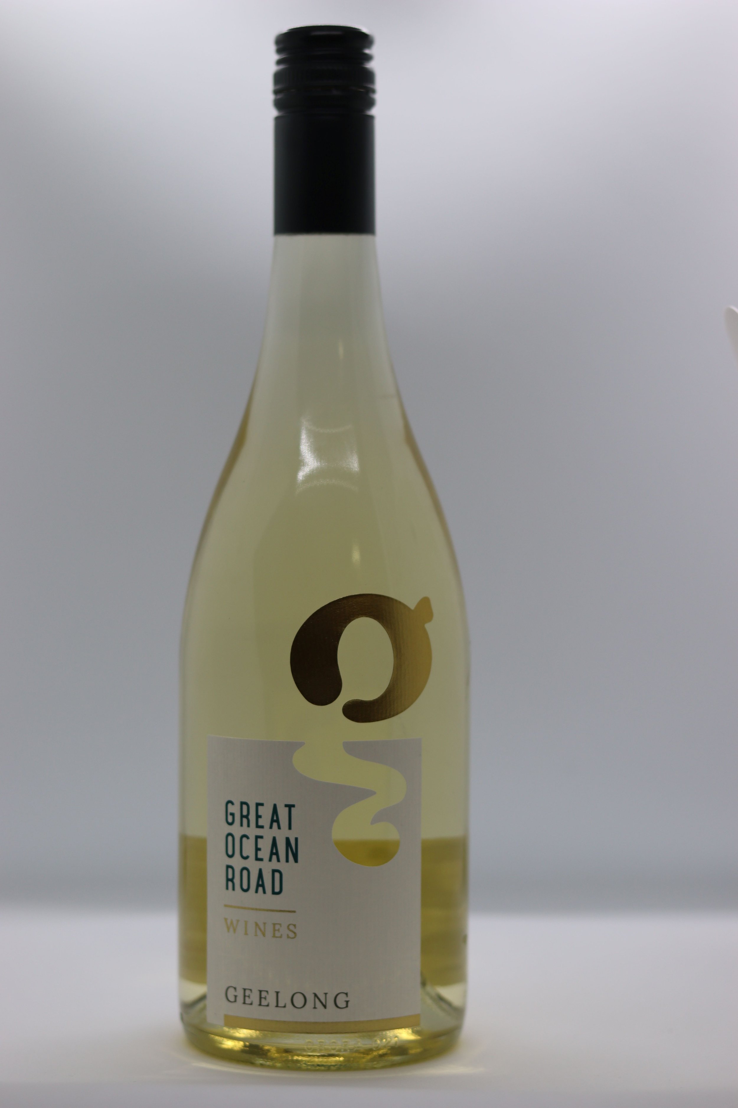 Fume Blanc 2022 front.jpg