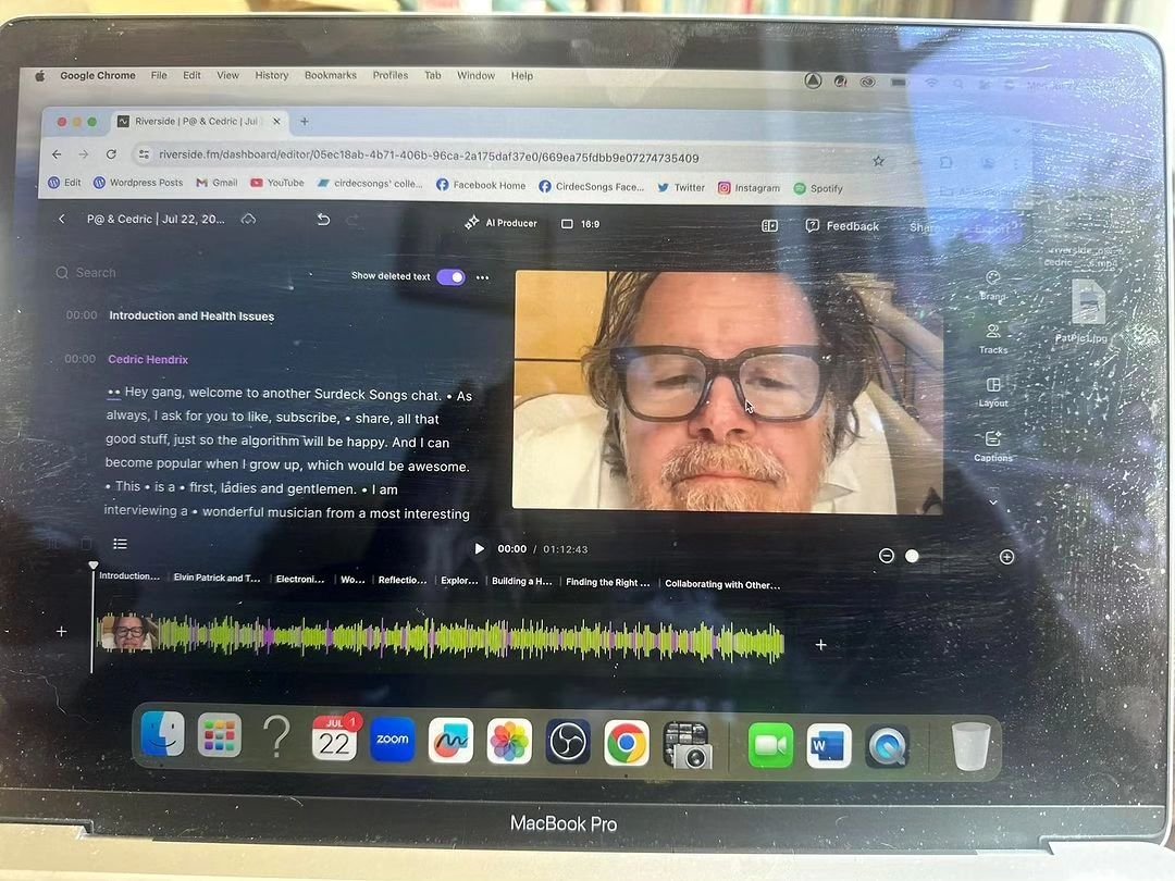 The close ups were because Dr. Rudy Wells at OSI doesn't allow for any of his Bionics equipment to be seen for security reasons 👍😉👍
Reposted from @cirdecsongs Live (at the time) from his hospital bed, it&rsquo;s our friend Pat Mastelotto! 

I&rsqu