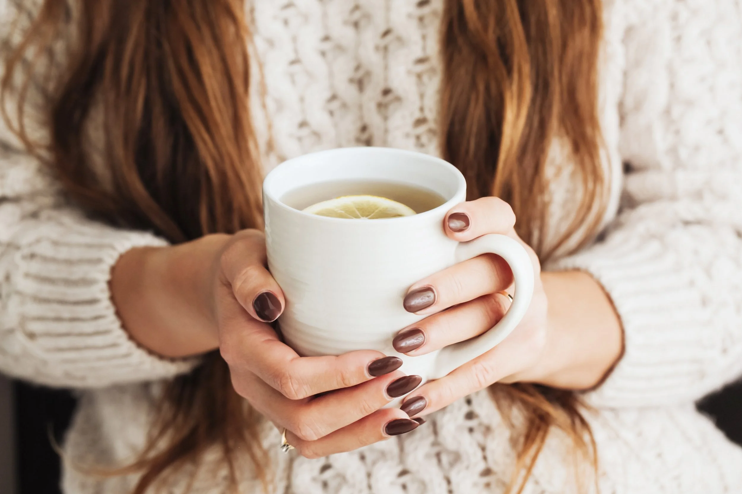 How to Build Immune Defense Naturally: Nutrients, Lifestyle, and Stress Resilience