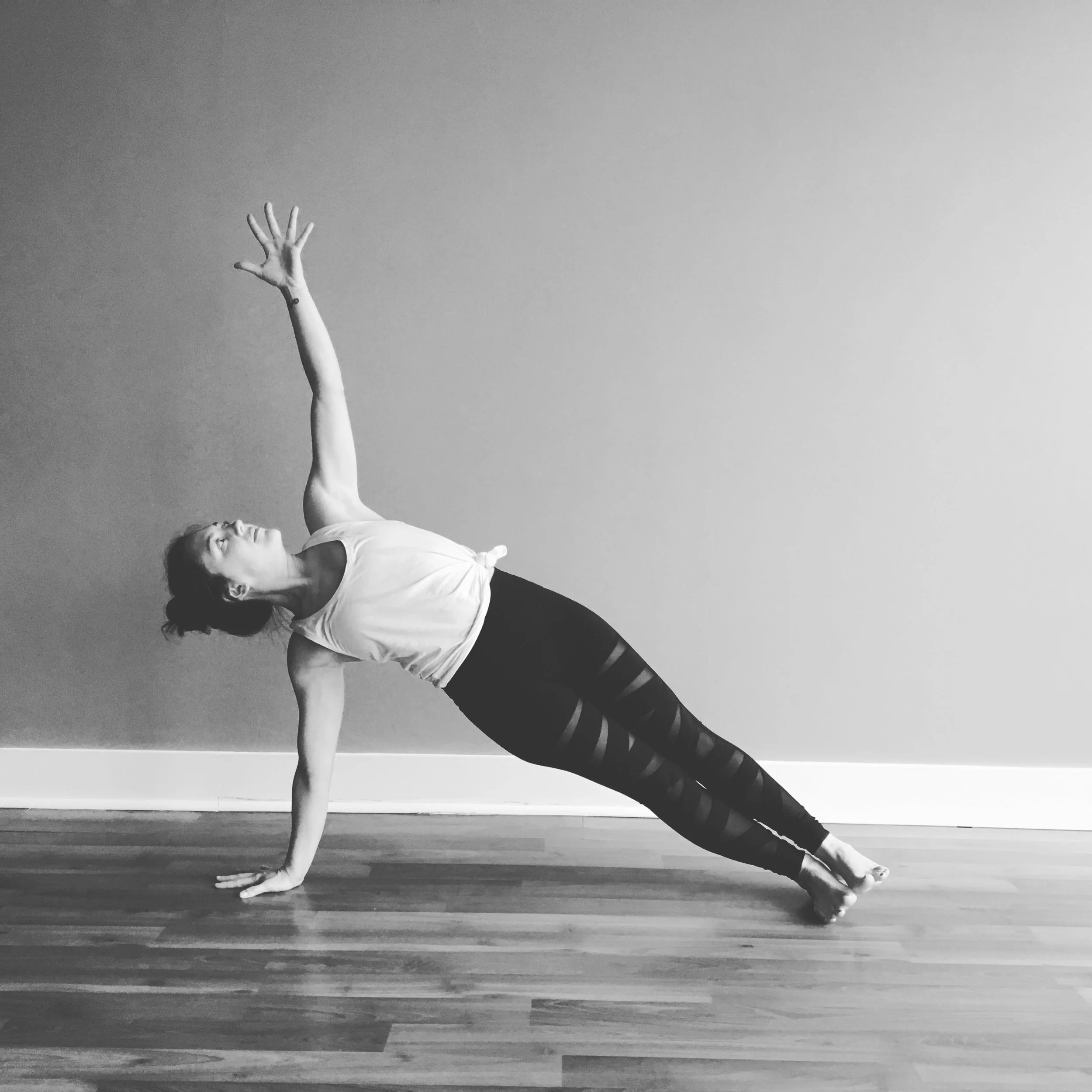 I'm subbing Strong Flow tomorrow (Friday) at @breathestudioyoga 4:30-5:30pm.

This will be a strong, intentional practice that invites you to move with purpose, breathe fully, and let your physical practice become a pathway back to yourself.

Come fo