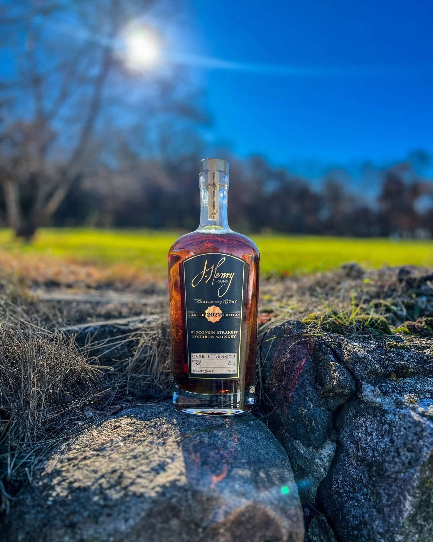 π€ 2024 J. Henry & Sons Limited Edition Anniversary Blend is Back! π€
Check out our monthly newsletter J. Henry & Sons Bourbon Press - November Batch 2024 for more details on the Black Friday Release & our J. Henry Holiday Raffle! Link ?