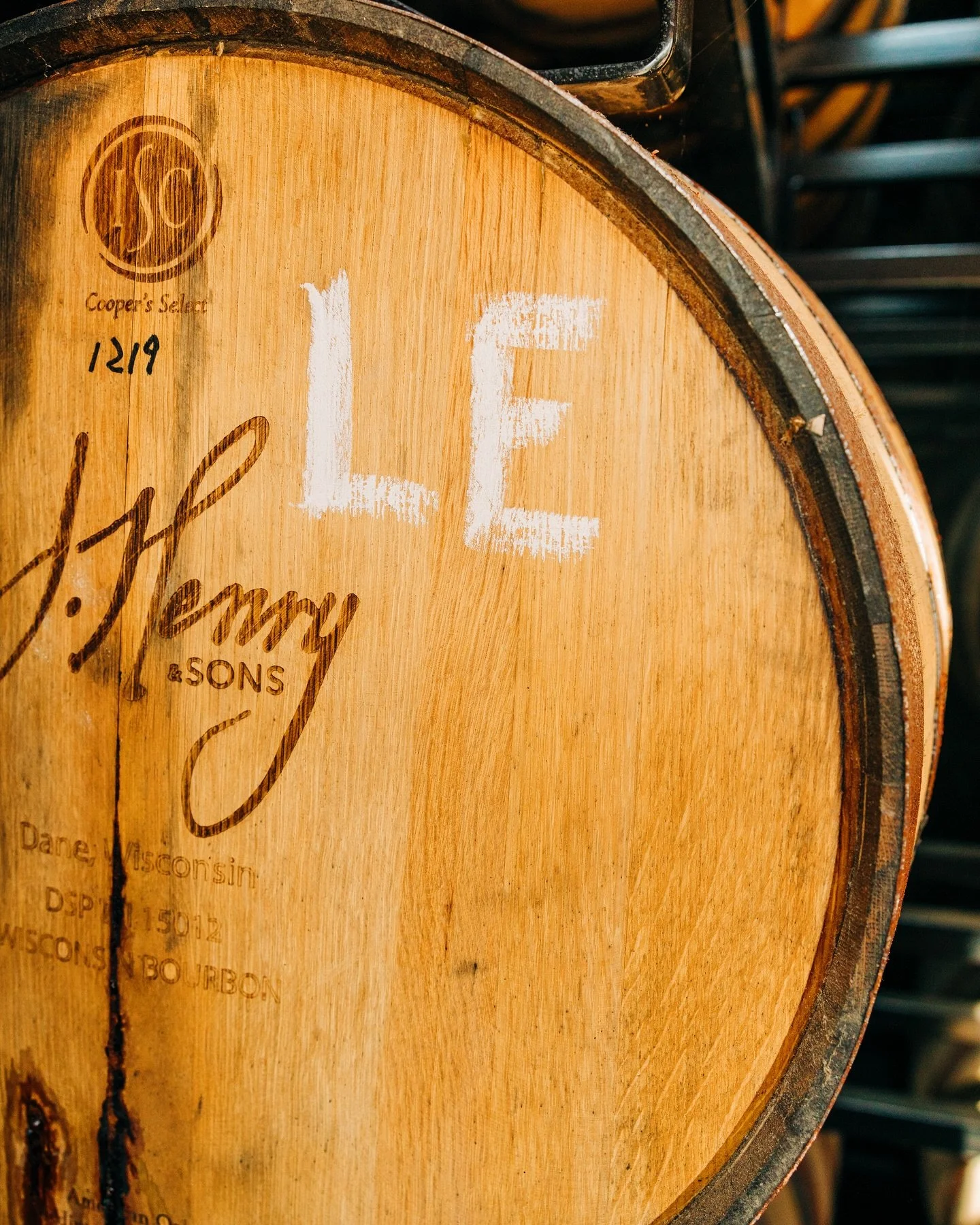 ποΈ11 Days til our Black Friday J. Henry & Sons Limited Edition Anniversary Blend Release!
Created in 2019 by Master Blenders Joe Z Henry & Nancy Fraley, our LE commemorated the 10th Anniversary of Joe G Henry putting away the first J. Henry