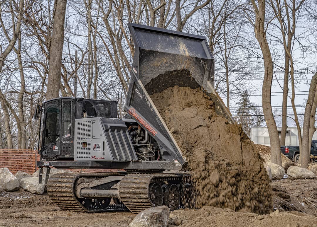 A #PantherT7R working hard at a wetlands project in #newjersey

#multimachineinc #multimachine #prinothpanther #prinoth #trackedvehicle #lowgroundpressure #constructionequipment #pipeline #pipelining #heavyequipment #trackedvehicles #trackeddumper #m