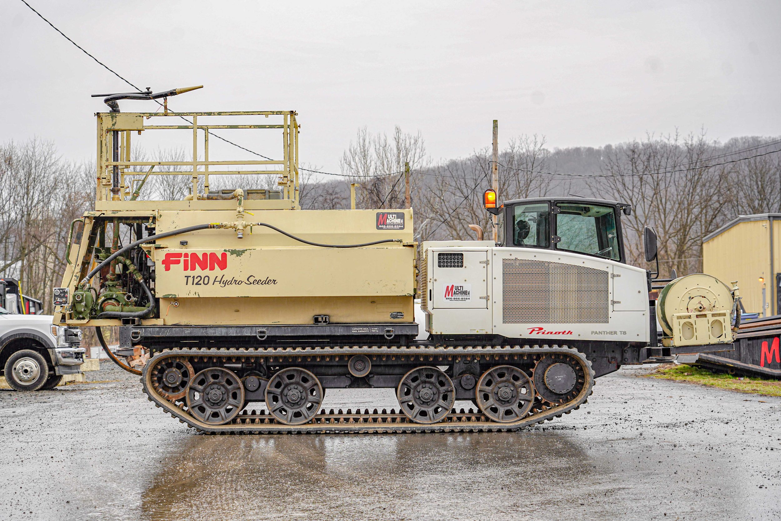 crawler hydro seeder
