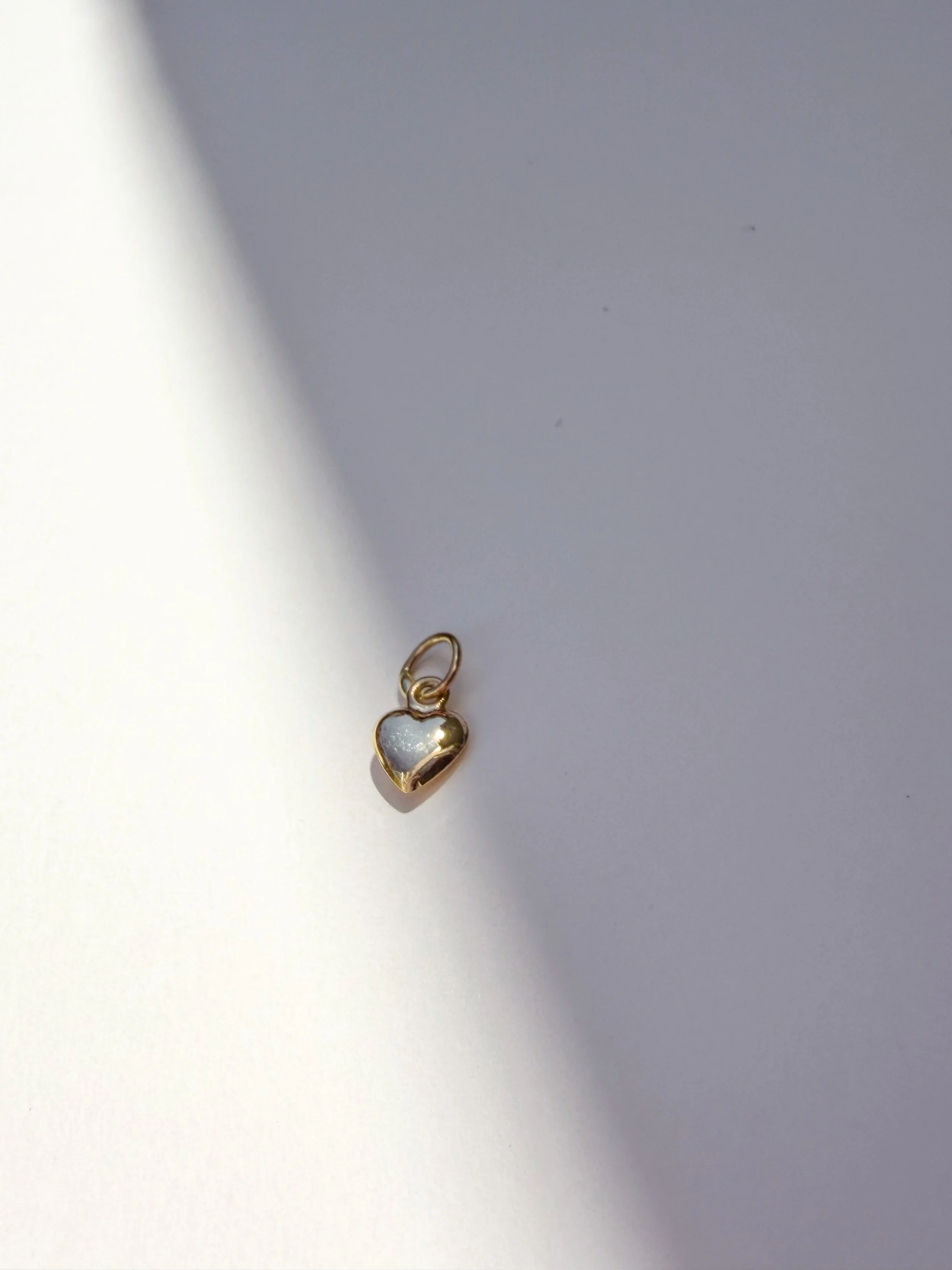 9ct yellow gold hollow teeny puffy heart charm