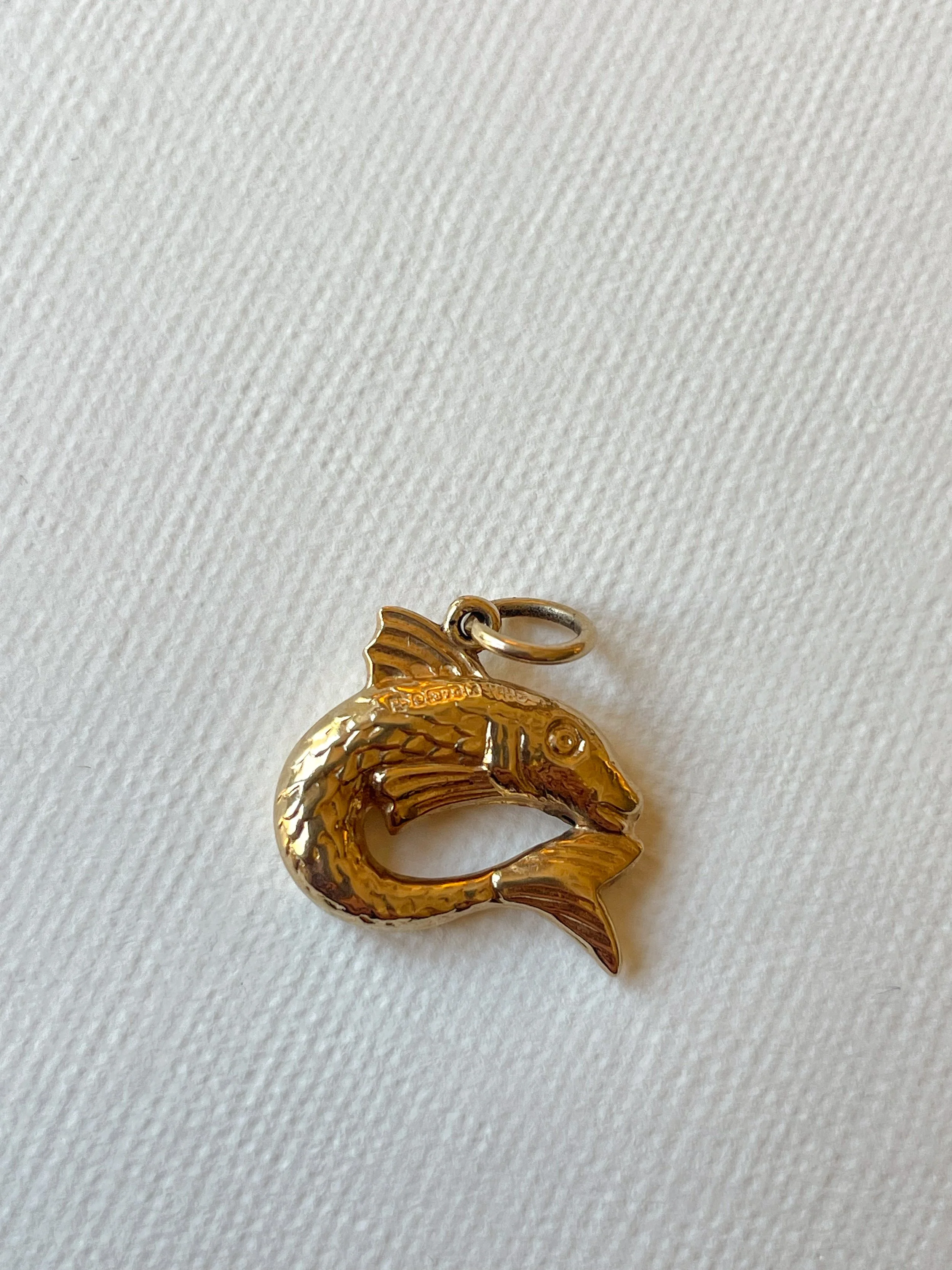 9ct yellow gold lucky fish charm