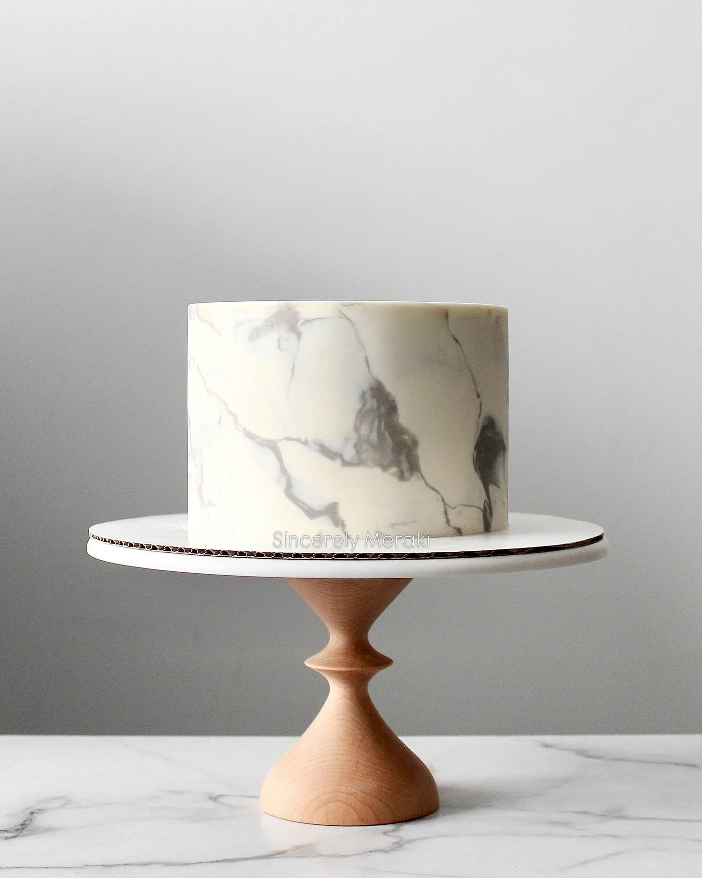 I&rsquo;ve lost count how many marble cakes I&rsquo;ve done so far in my life&hellip;but this one deserved its own post.

FYI yes I&rsquo;m alive and no I prob won&rsquo;t post again for another couple years 🫣. With that said I love you, bye 😘❤️