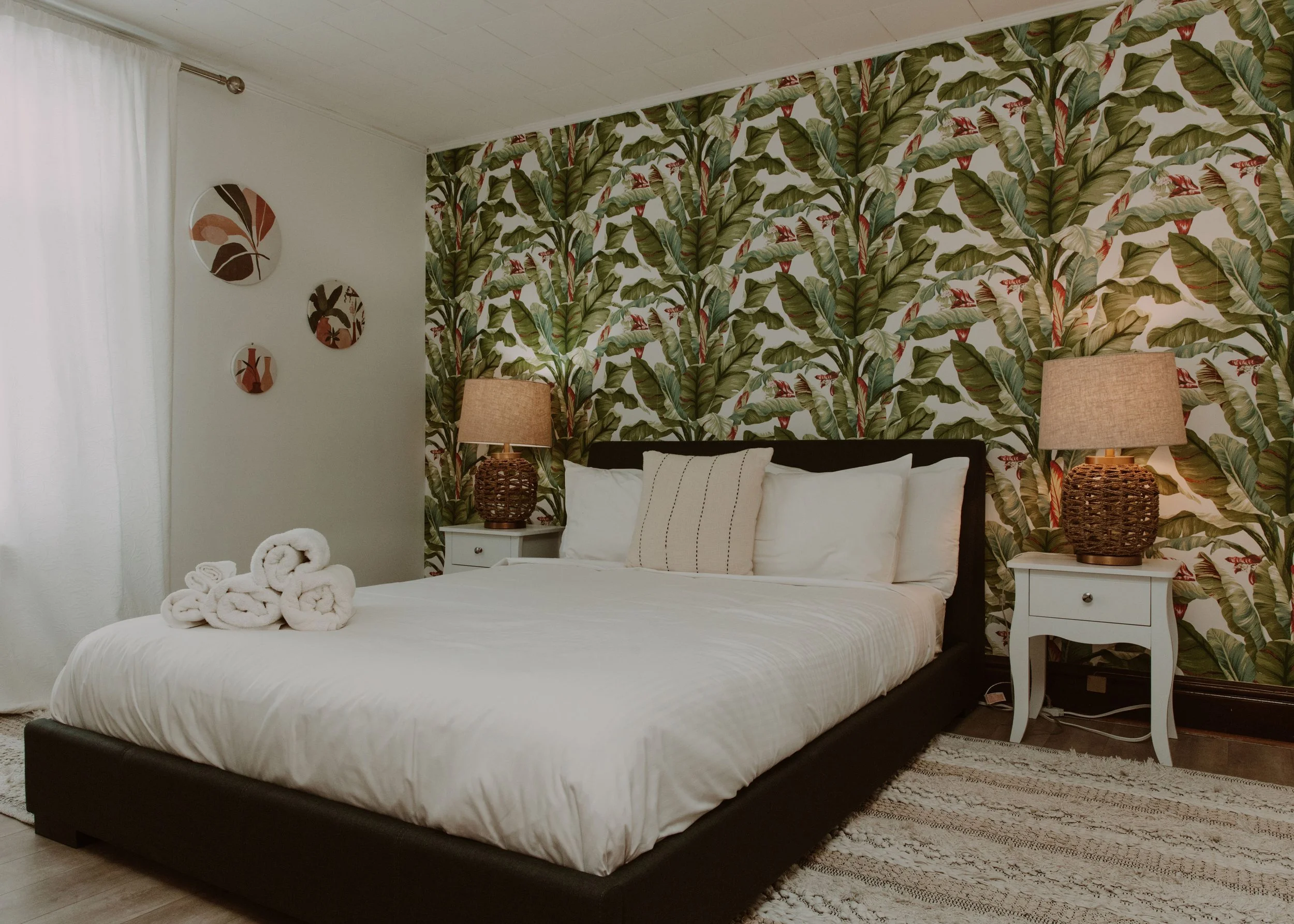 KDewsonPhotos-ErikEAirbnb3.jpg