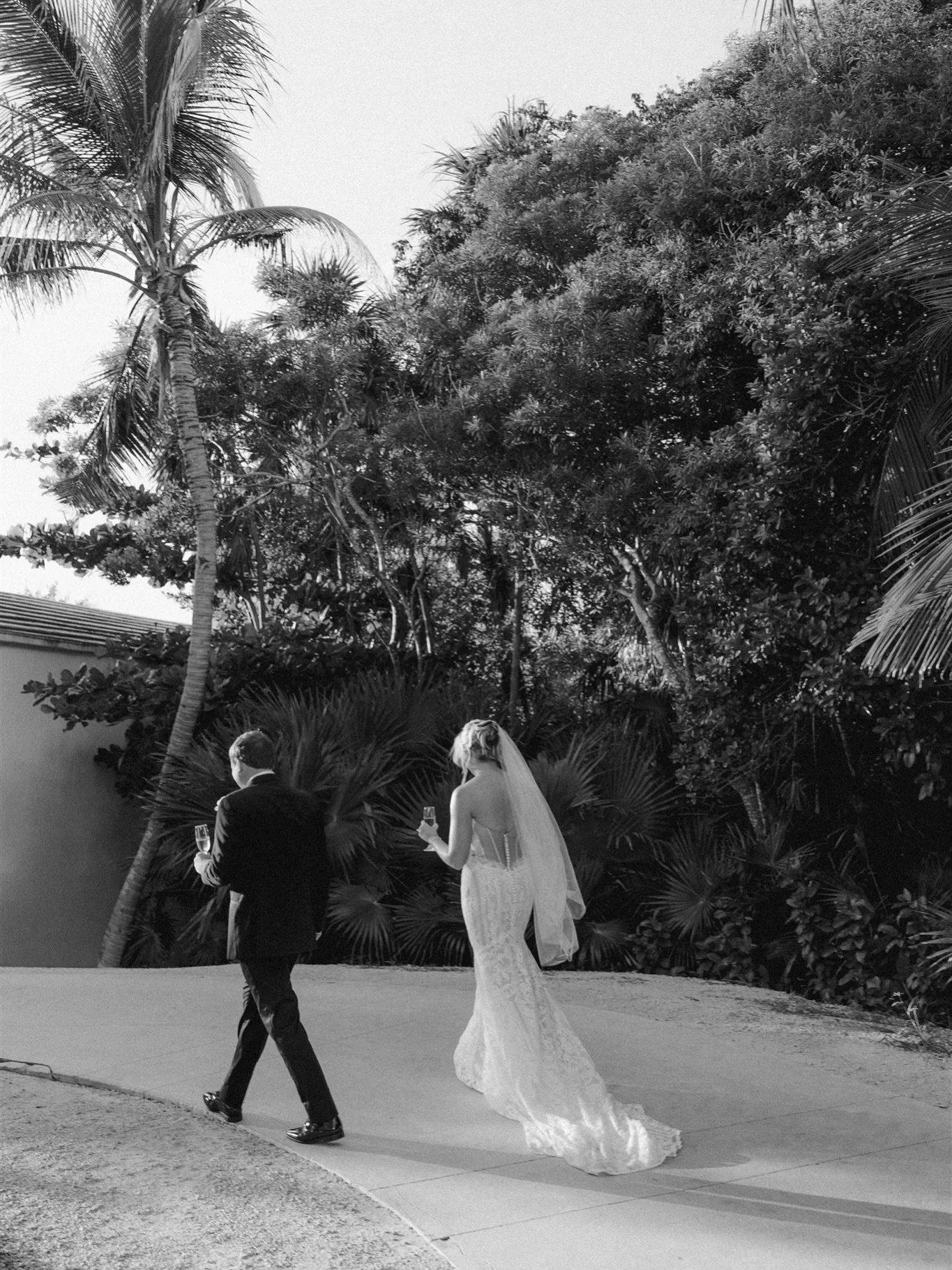 Some of my favorite b&amp;w moments from Payton and Tyler&rsquo;s wedding day🖤
.
.
.
.
.
.
.
.
.
.
.
.
[ Candid and emotional moments captured on of a bride and groom enjoying their elopement. Documented by a digital and film wedding photographer. ]