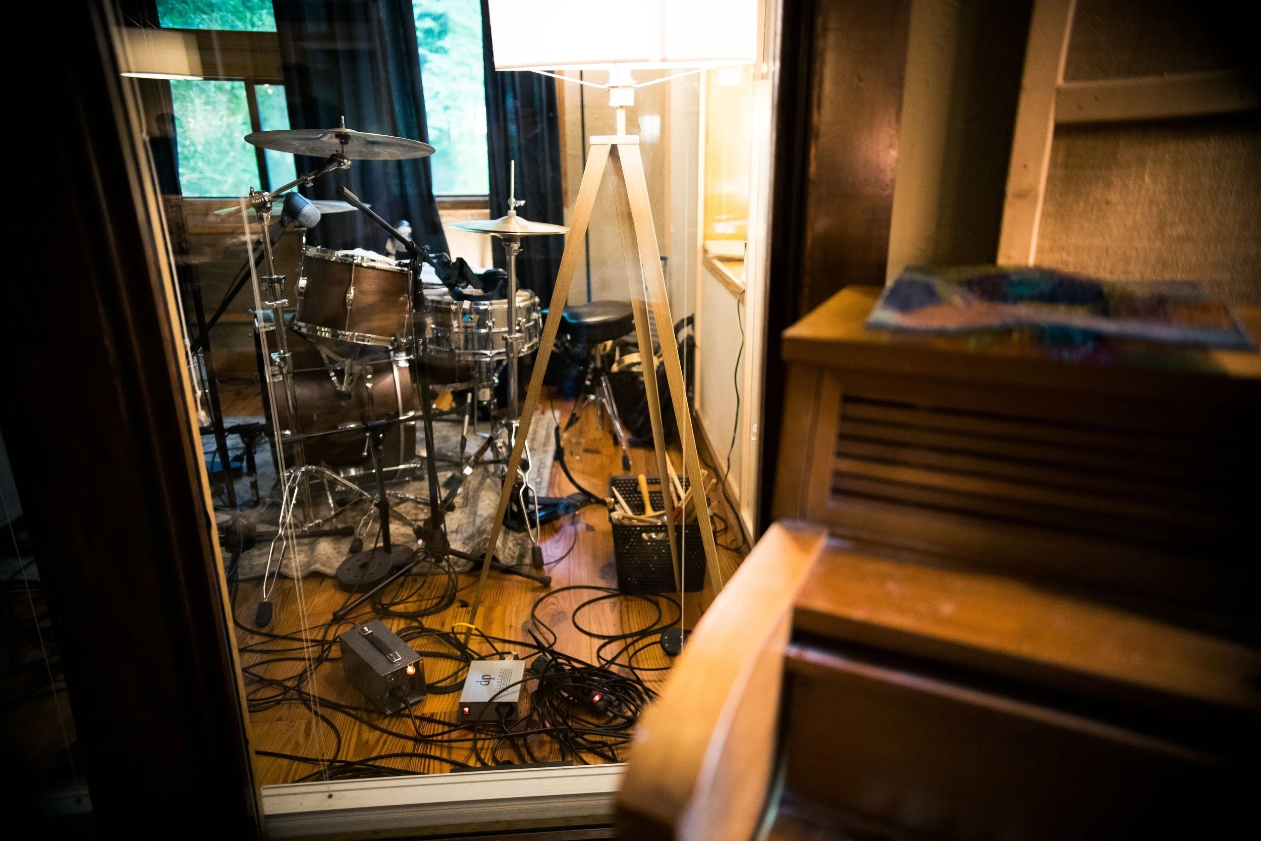 The Top 3 Things to Know When Hiring a Recording Studio: Equipment, Rates, and Experience