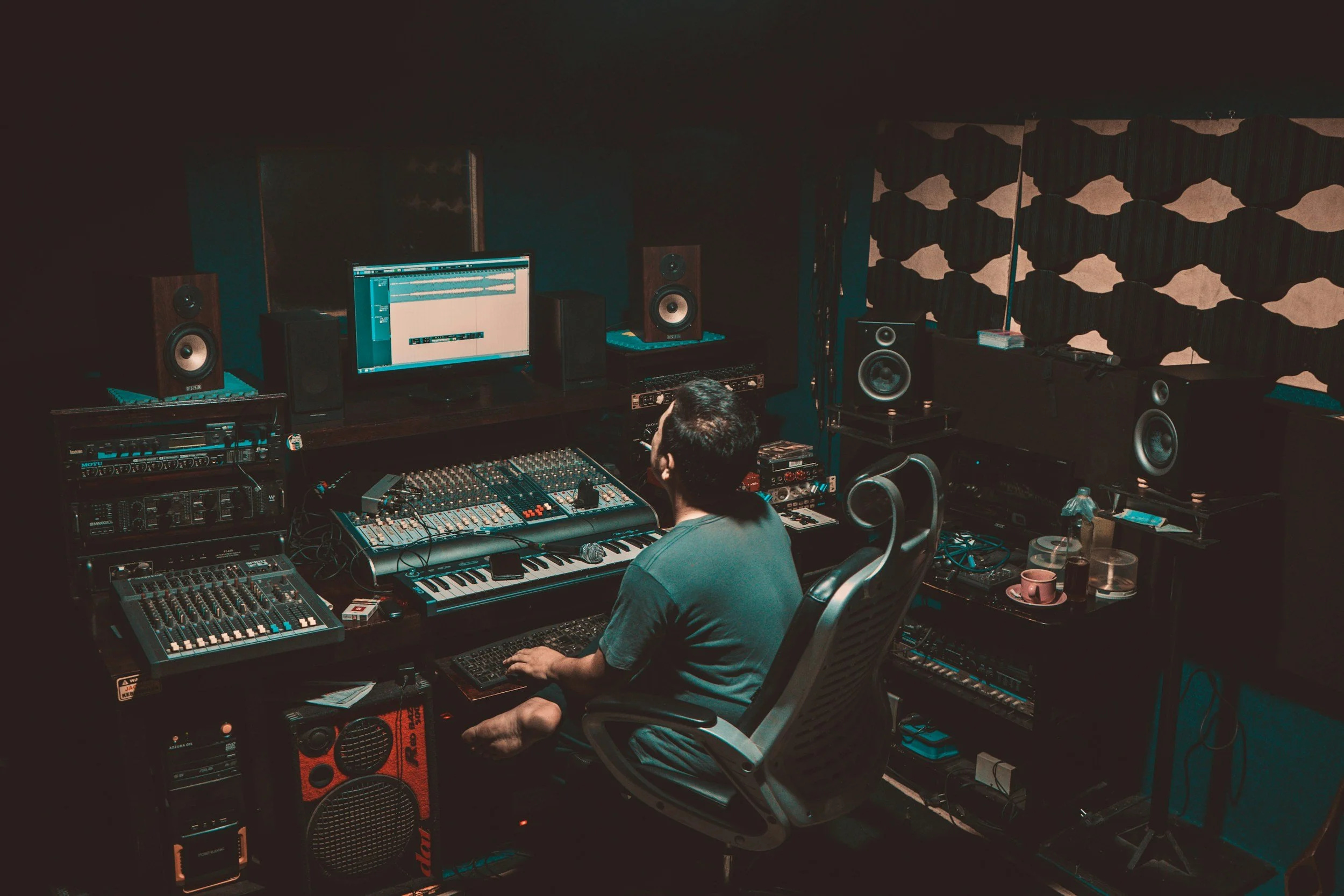 Can a Recording Studio Help Me Finish a Song?