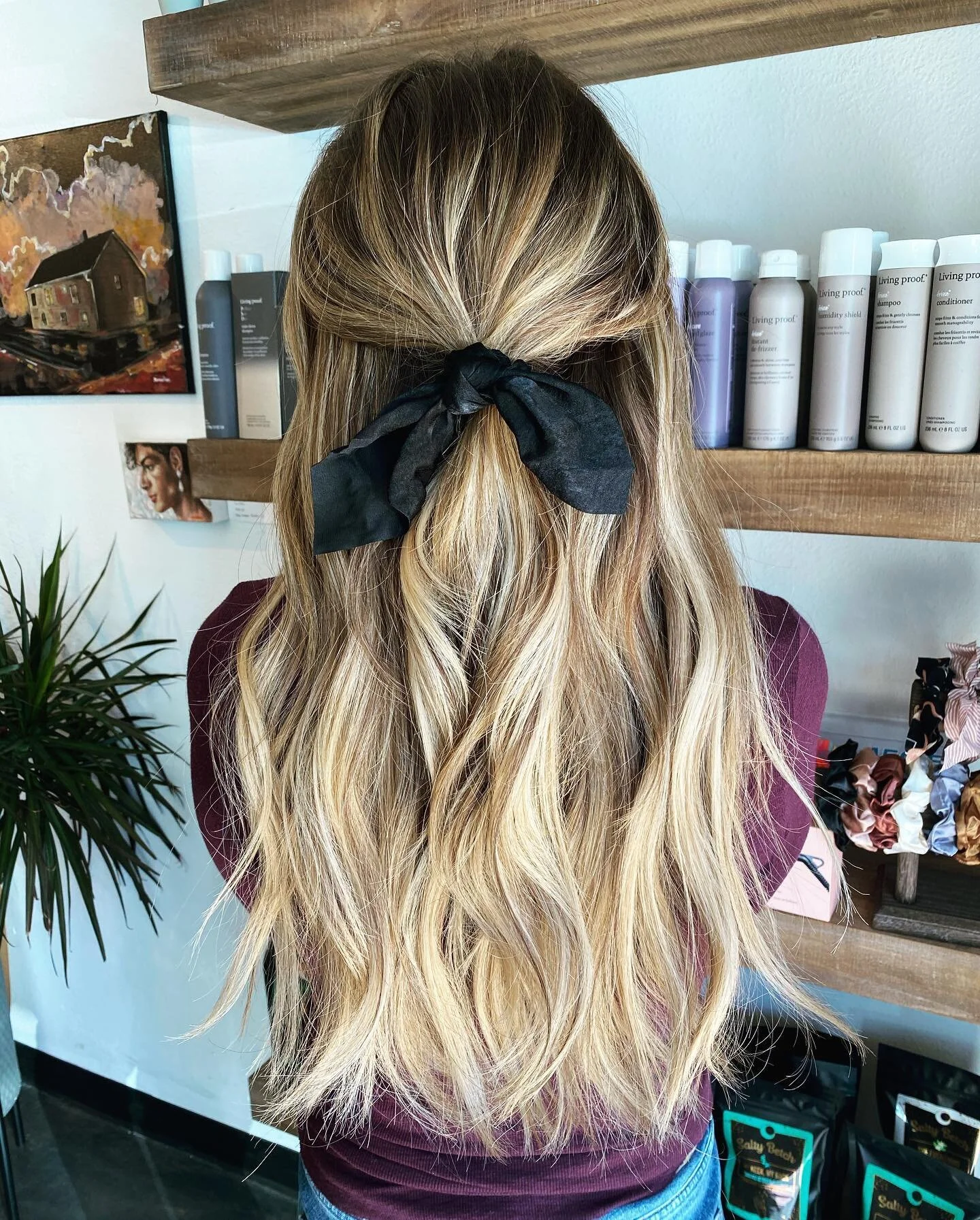 No case of the Mondays here ⚡️
.
.
2 rows of @invisiblebeadextensions on this mega babe! Fullness and so much richness! 😍 Also, scrunchies and more hair accessories now available at Boulder Hair Colllective! 
.
.
Click the link in my bio to check ou