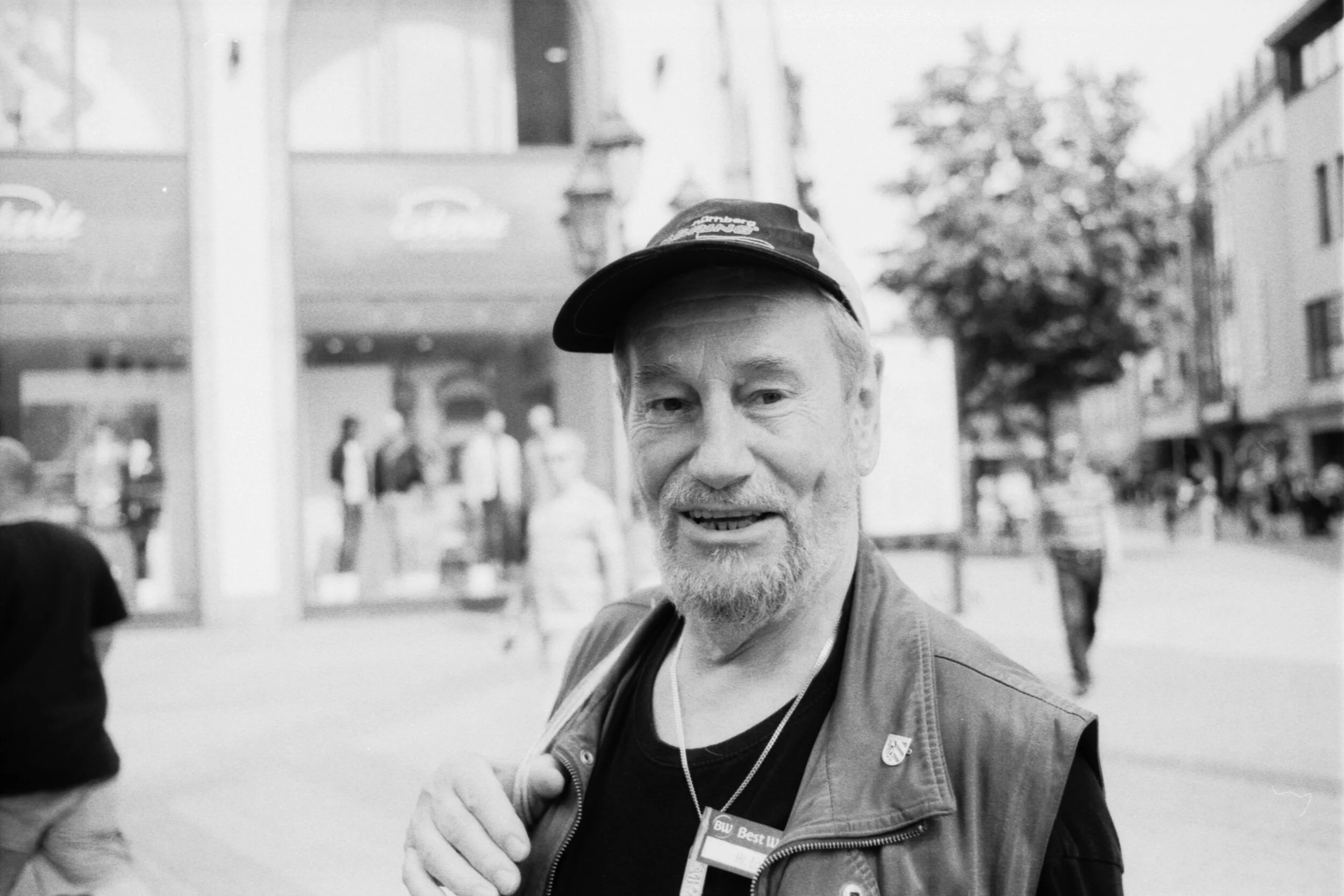 135-19-030_ILFORD PAN 100_009.jpg