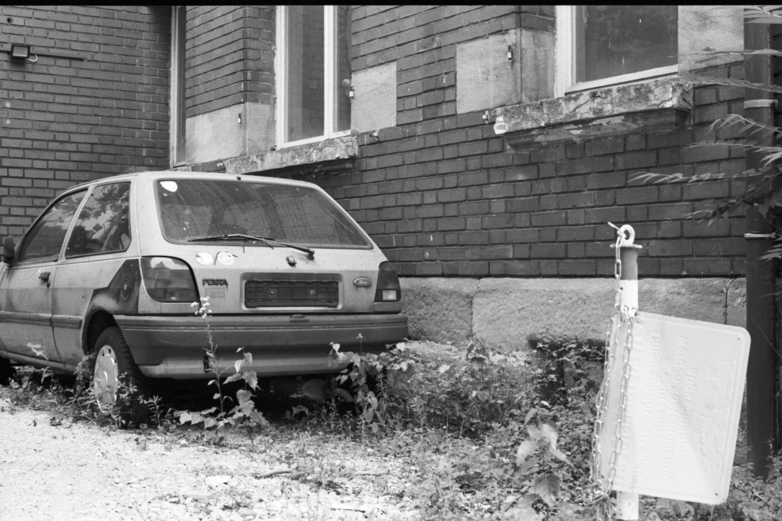 135-19-037_KODAK TRI-X 400_032.jpg