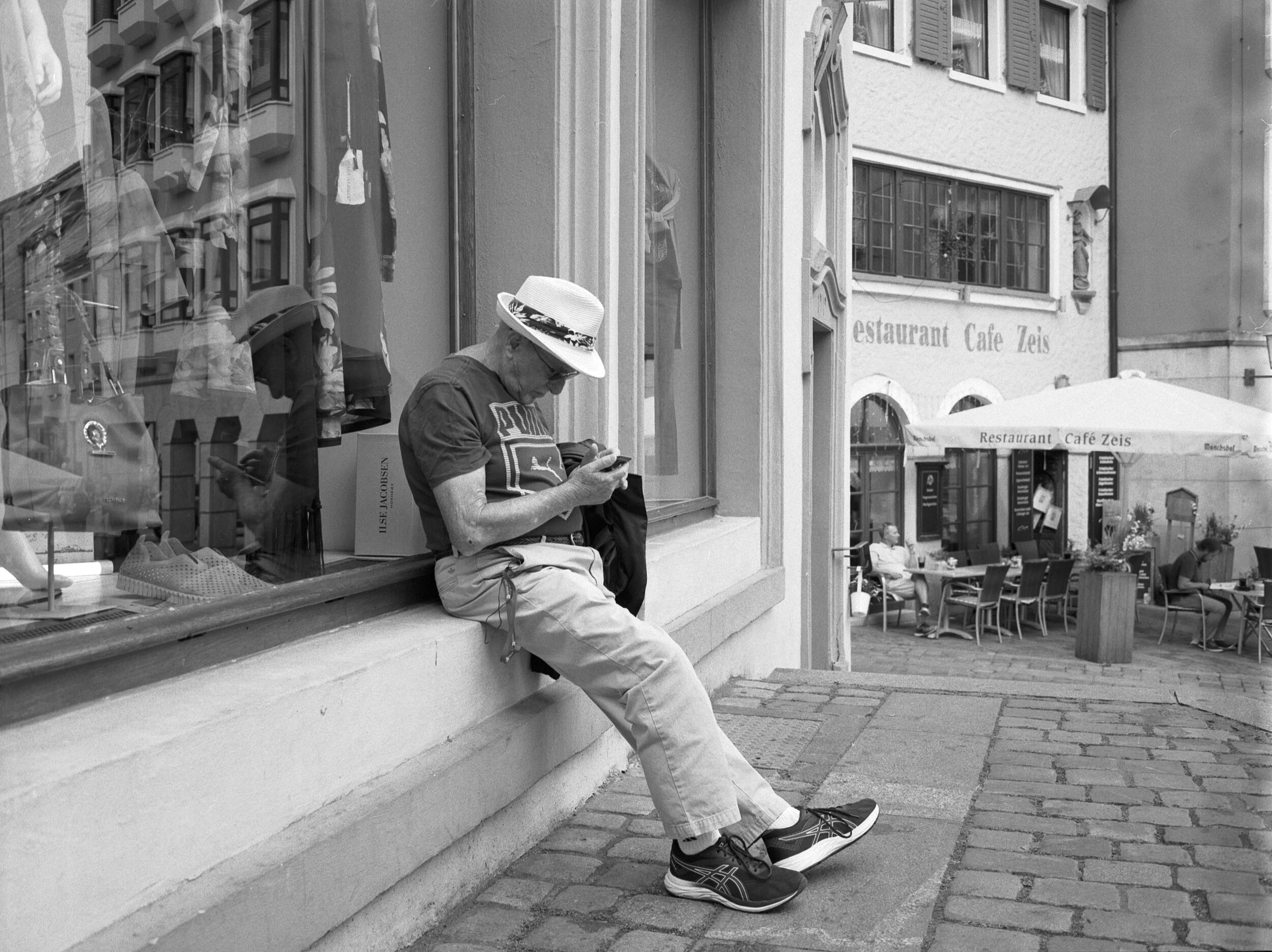 120-19-026_ILFORD HP5 400_006.jpg