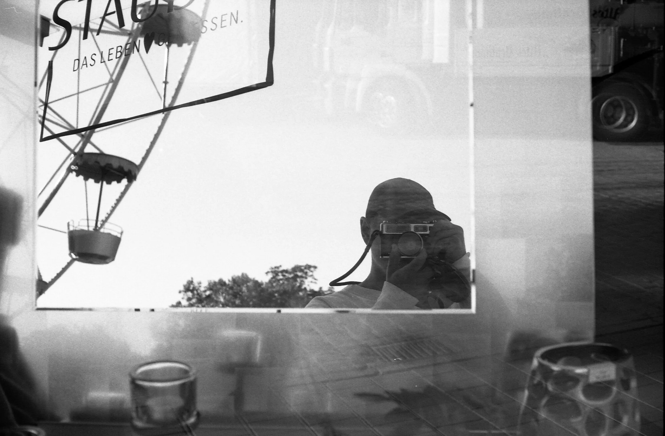 135-19-063_AGFA APX 100_018.jpg