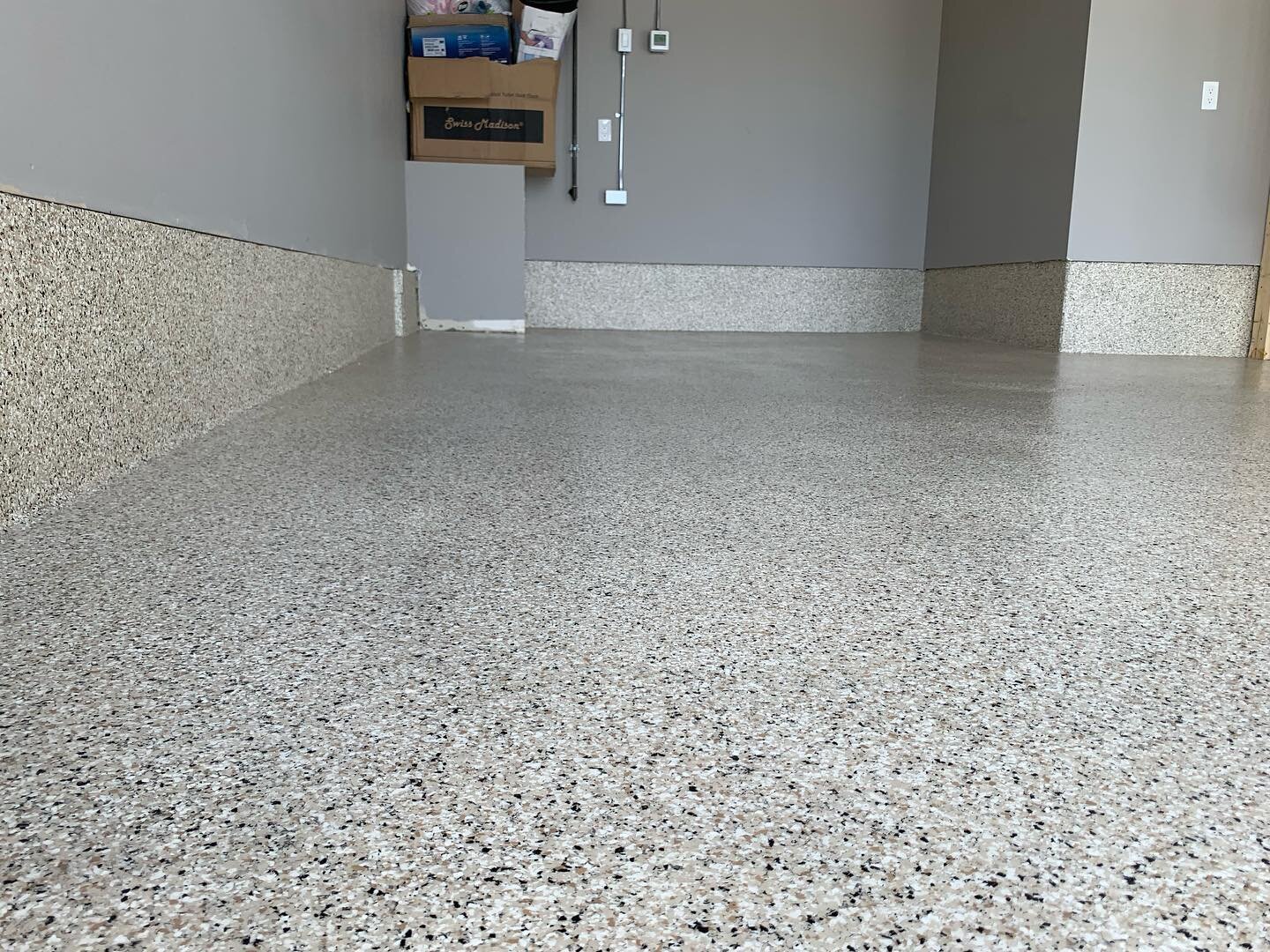 A clean &ldquo;Antler&rdquo; finish today!  #epoxy #epoxyresin #epoxyart #epoxycoating #epoxyfloor #epoxyflooring #epoxycoating #epoxyfloors #epoxylife #selfleveling #polyaspartic #polyasparticfloor #polyasparticcoatings #concrete #concretecoatings #