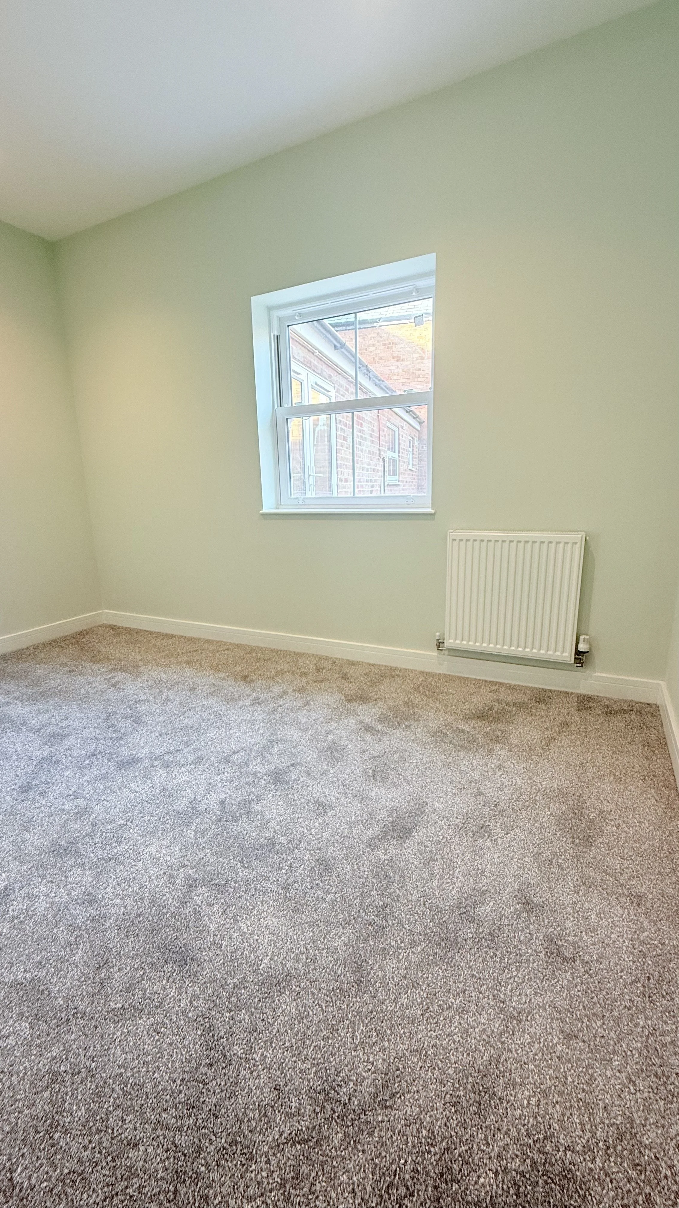 BEDROOM 2 - SMALL DOUBLE