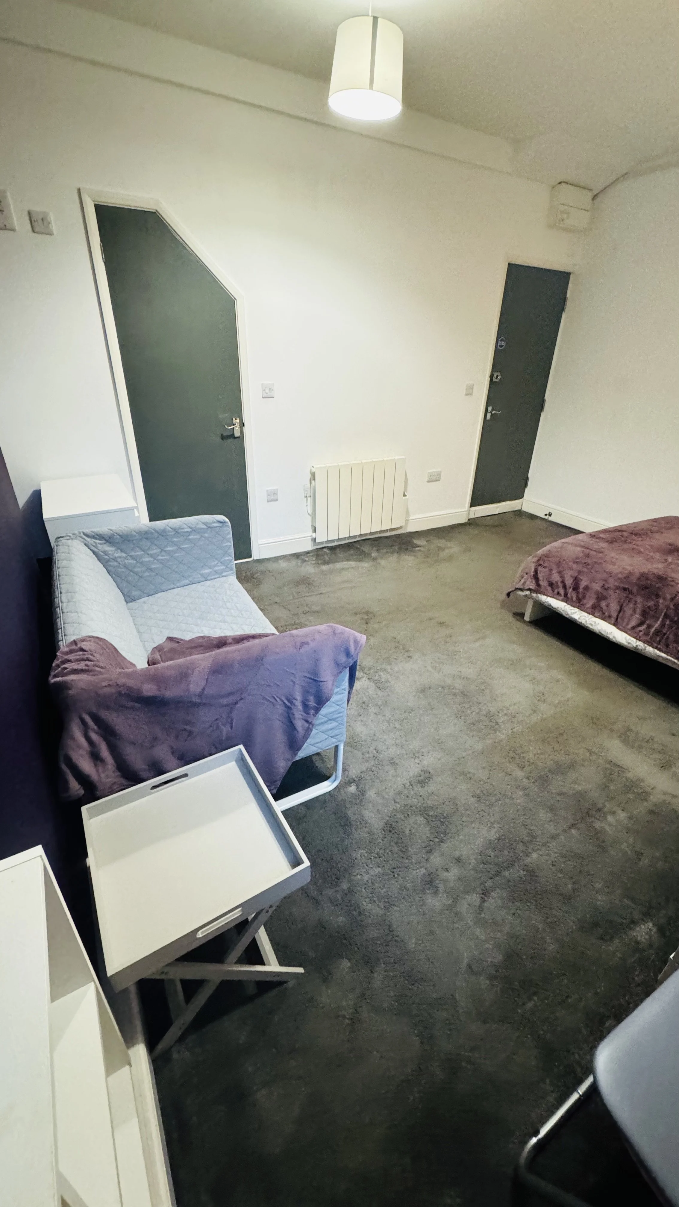 BEDROOM 1 - LARGE DOUBLE FOR SINGLE OCCUPANCY