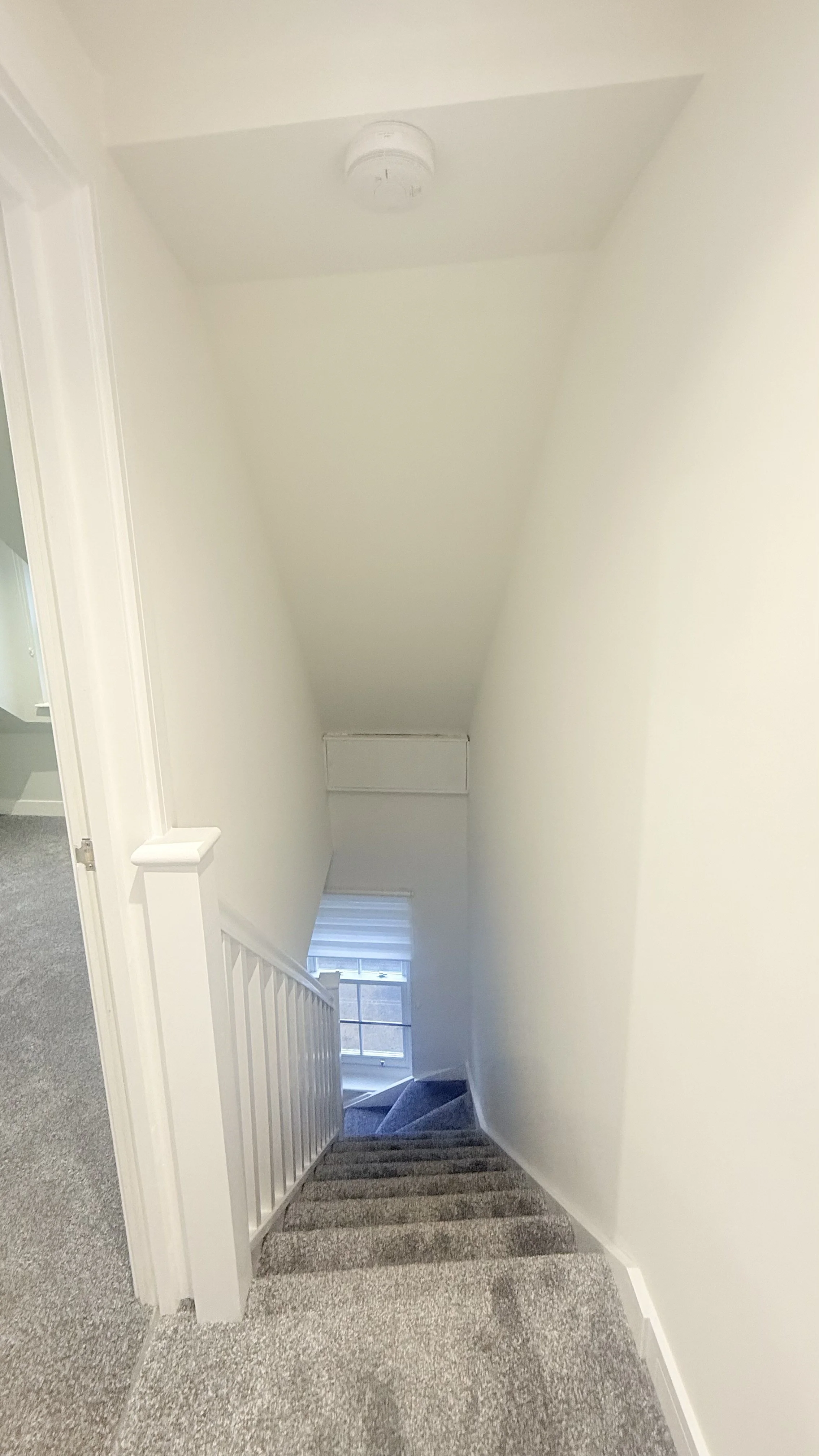 2nd FLOOR LANDING/STAIRS