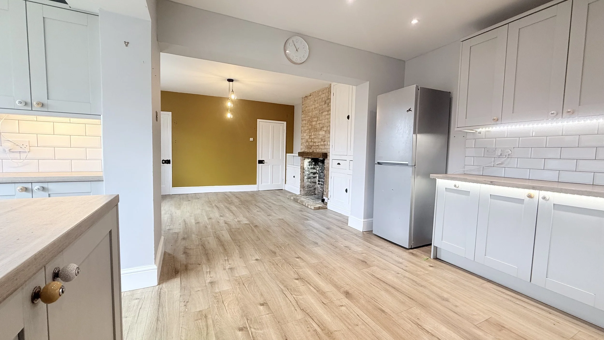 KITCHEN VIEW THROUGH TO DINING ROOM