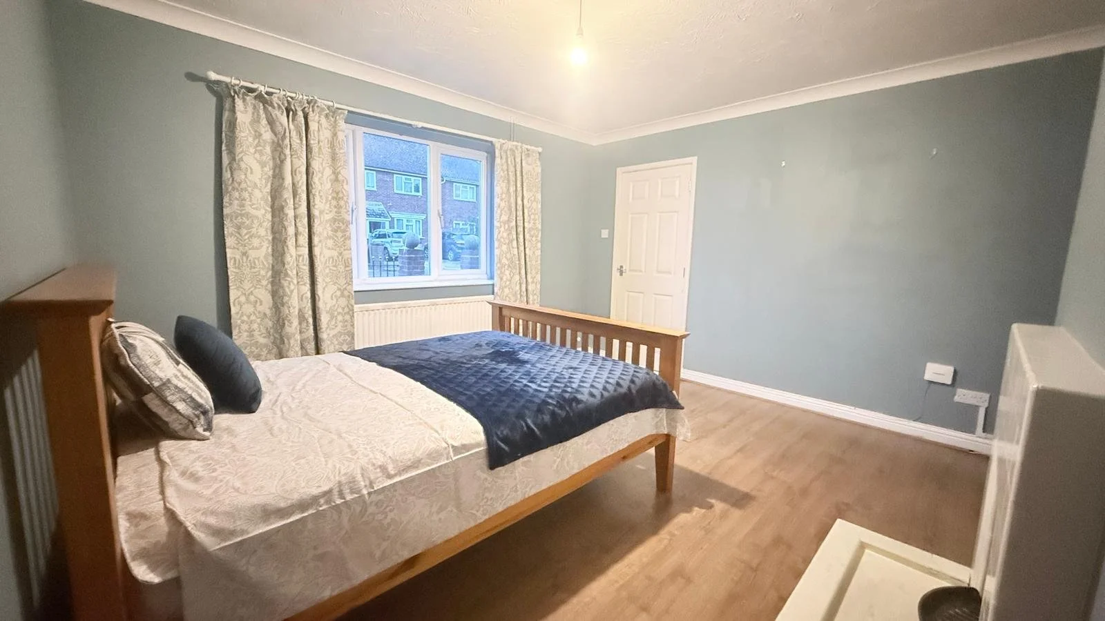 WhatsApp Image 2026-04-16 at 19.59.20 (7).jpeg