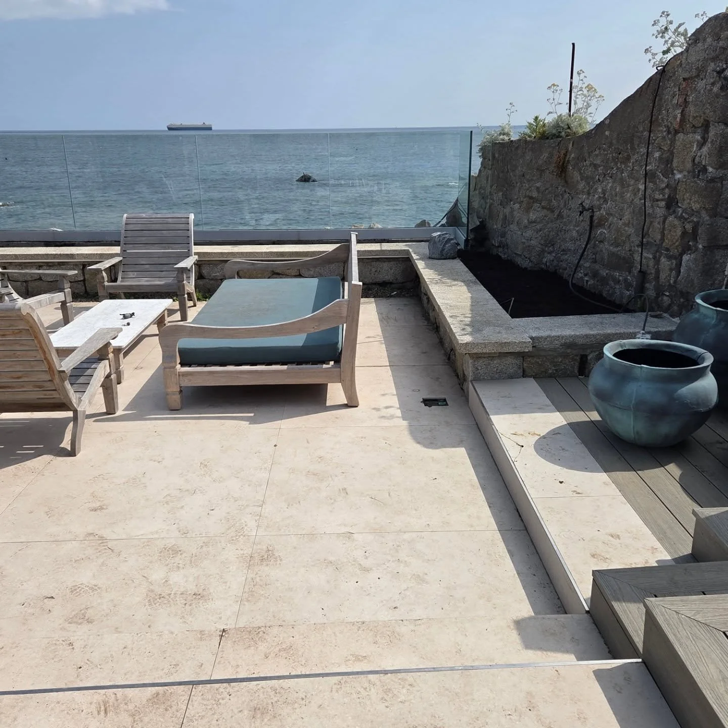 Clearly not today's job but the sun was shining this week and here's the proof! #workinprogress #sunisshining #thisiswhatwedo #southdublin #landscapeinstallation #sunandsea #bluesky #designinspiration