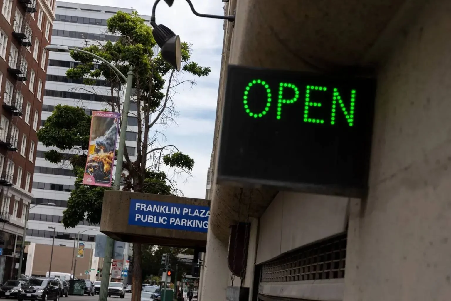 Oaklandside: Some garage parking in downtown Oakland is now $5 after 5 p.m.