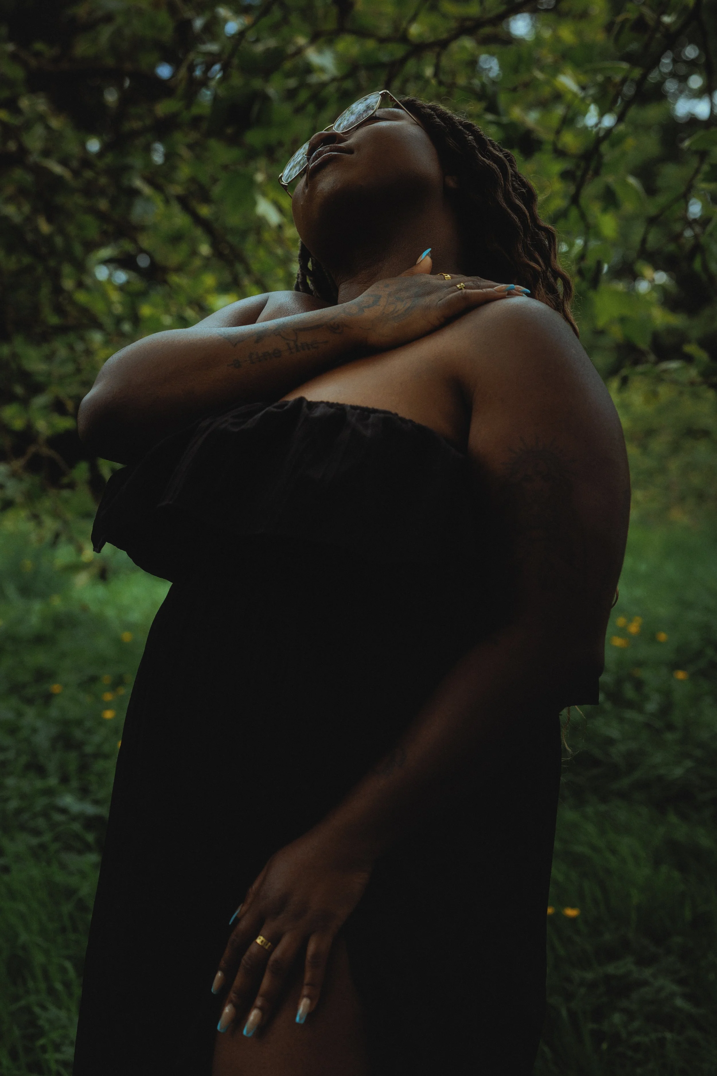 ellie in ldn - dgtl-13.jpg