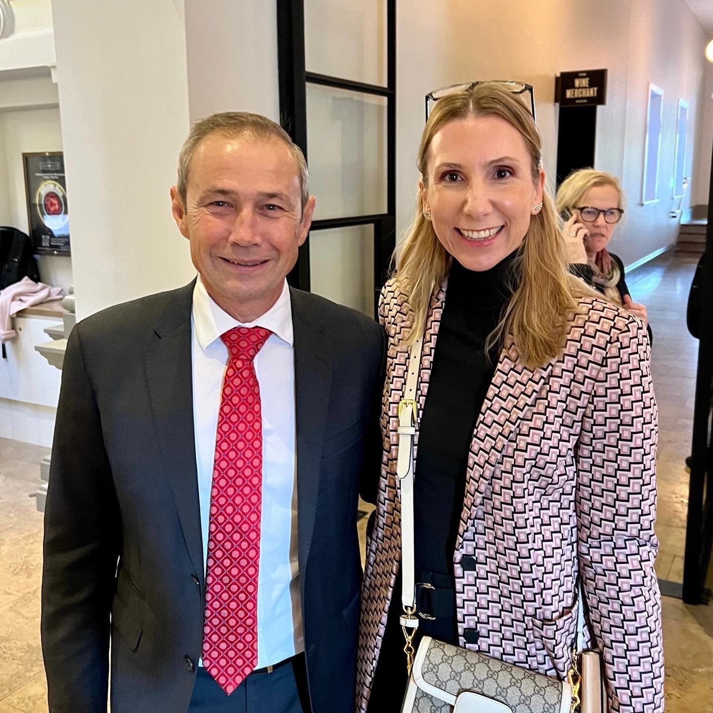 Great to say hello to our brand new Premier Roger Cook this morning - only sworn in an hour ago! 

I&rsquo;m excited to work with Premier Cook and his team to make Perth the modern and progressive city we know it can be.

#sandyanghieforperthlordmayo