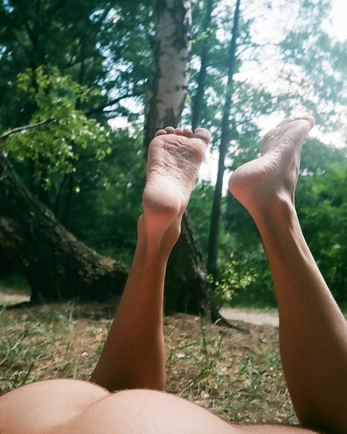 What&rsquo;s your favorite lake in and around Berlin? 
Let me know 

#godsandboys #archive #onfilm #sunkissed