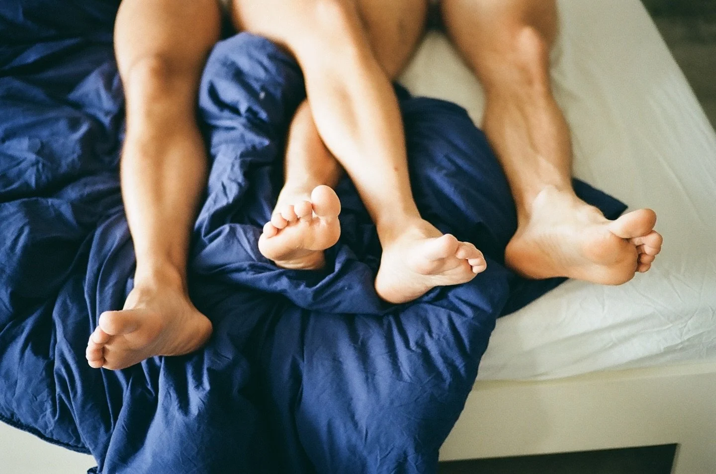 How about we stay in bed all day?

#inbedwith #godsandboys #onfilm #hibetnation