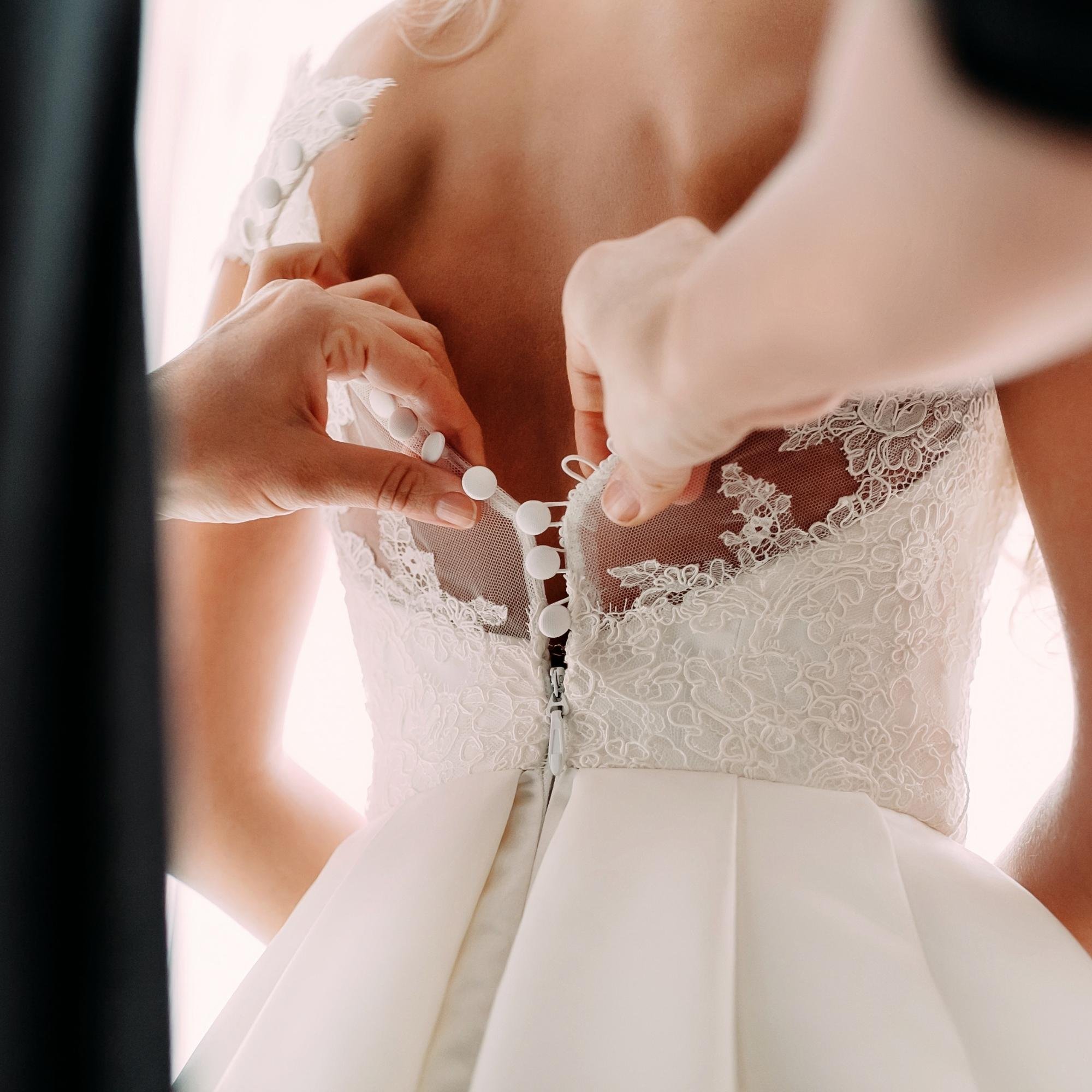 Wedding Dress Underwear - What underwear should I choose for my wedding  dress?