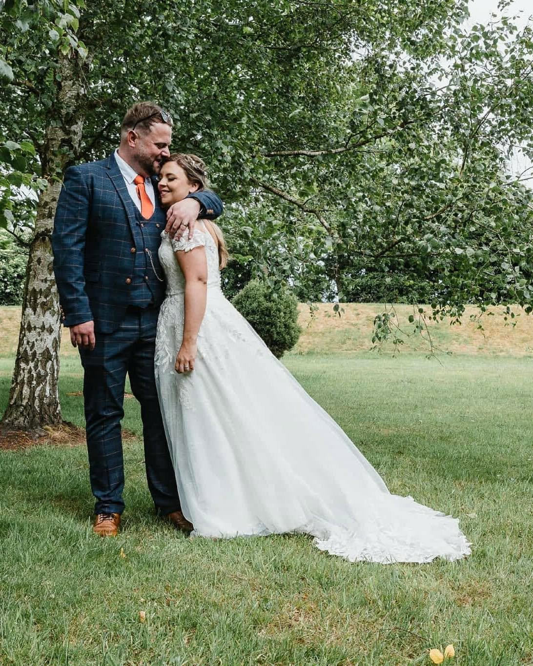 How stunning 🤍✨

Our beautiful bride Gemma looks absolutely perfect in her Dakota dress! They are such gorgeous photos of you both, we hope you had the best day ever 🫶

#ideasforbrides #bridevibes #bridestyle #realbrides #justmarried #justmarried❤️