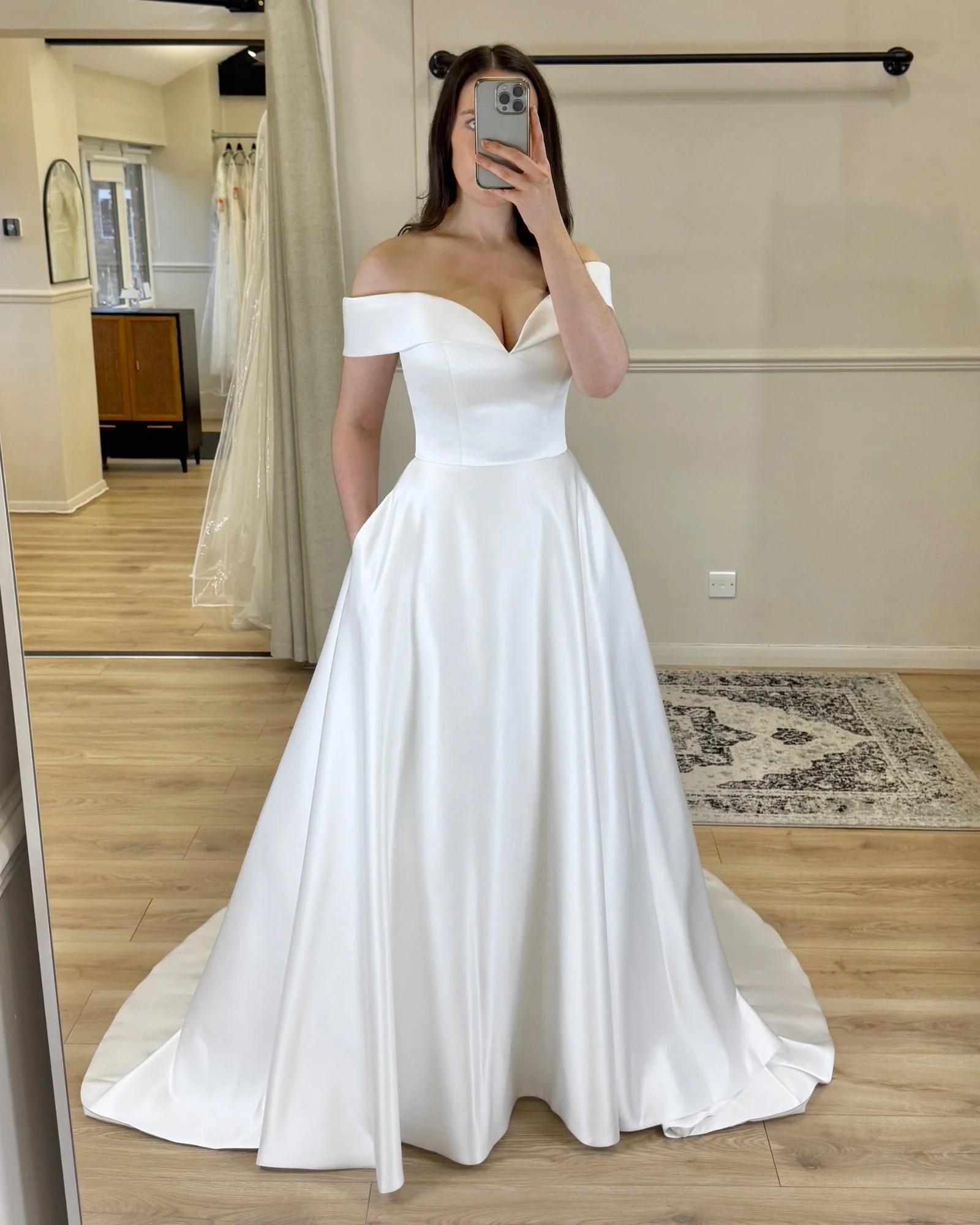 Saffron 🤍 Simple satin A-line with off-the-shoulder straps for an effortlessly elegant bridal look ✨ 

Book your bridal appointment today - link in bio!

#NorthLincolnshireBrides #LincolnshireBride #GrimsbyBrides #ScunthorpeBride #SatinWeddingDress 